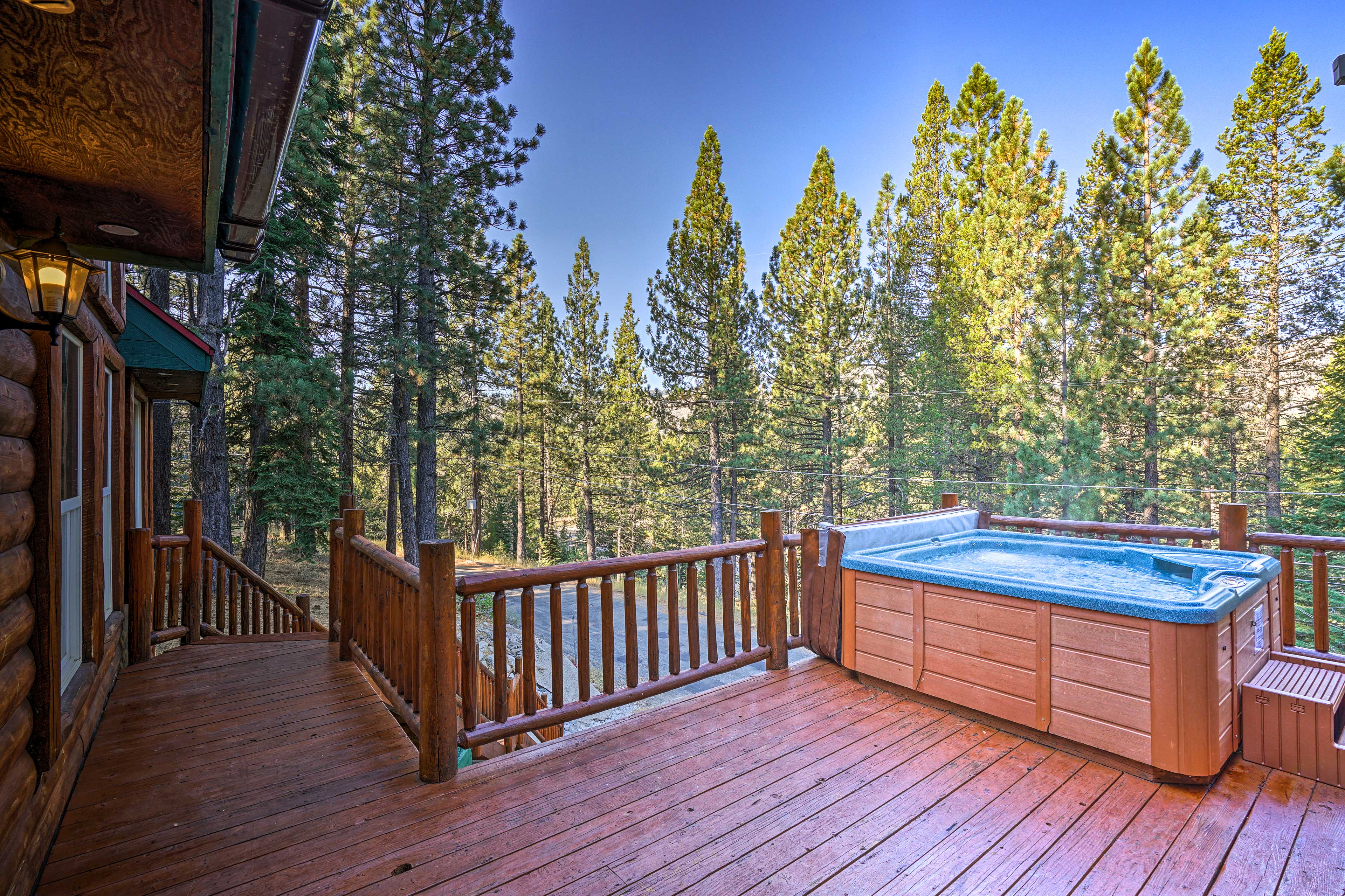 South Lake Tahoe Vacation Rental w/ Indoor Pool Evolve