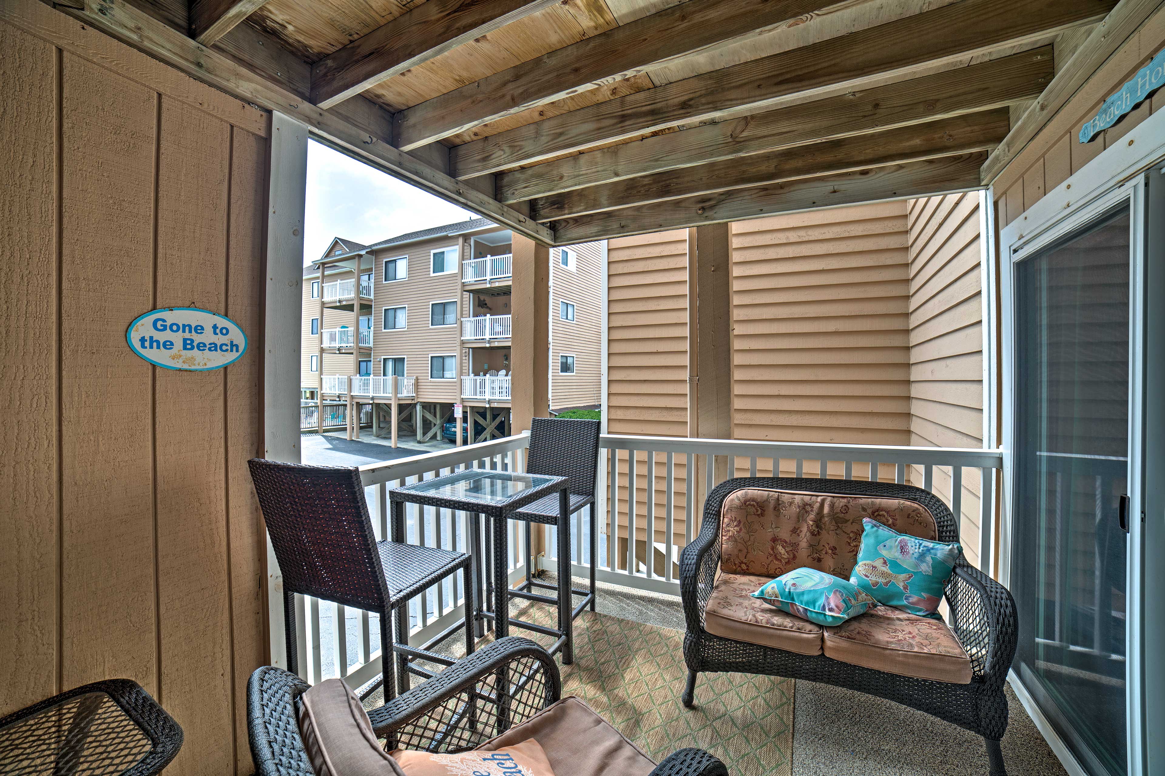 Oceanfront Carolina Beach Condo w/ Pool & Views! Evolve