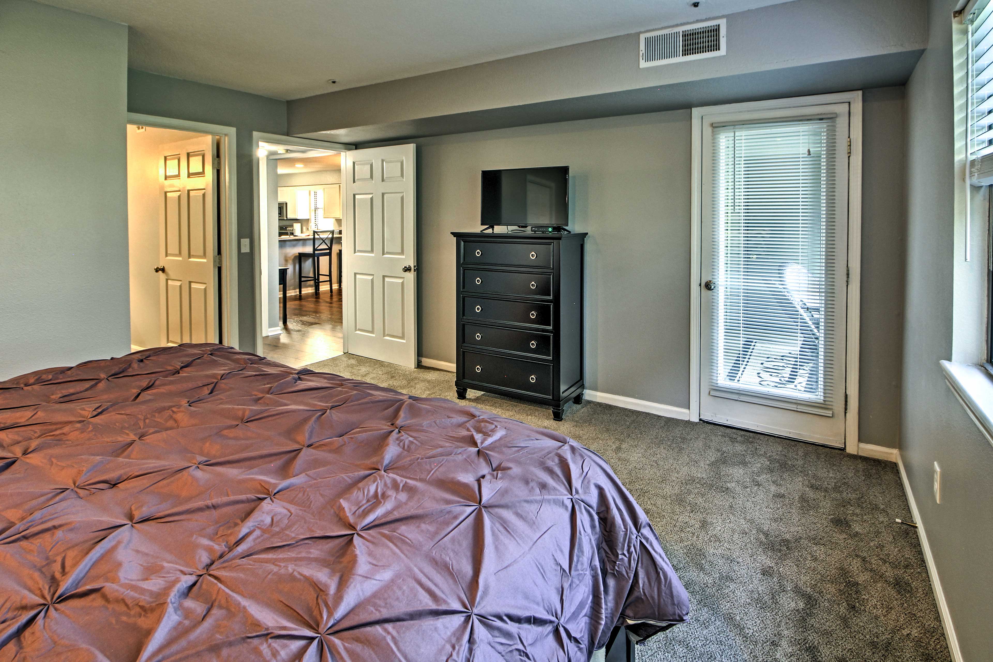 Cozy Pointe Royale Condo Mins to Table Rock Lake! Evolve