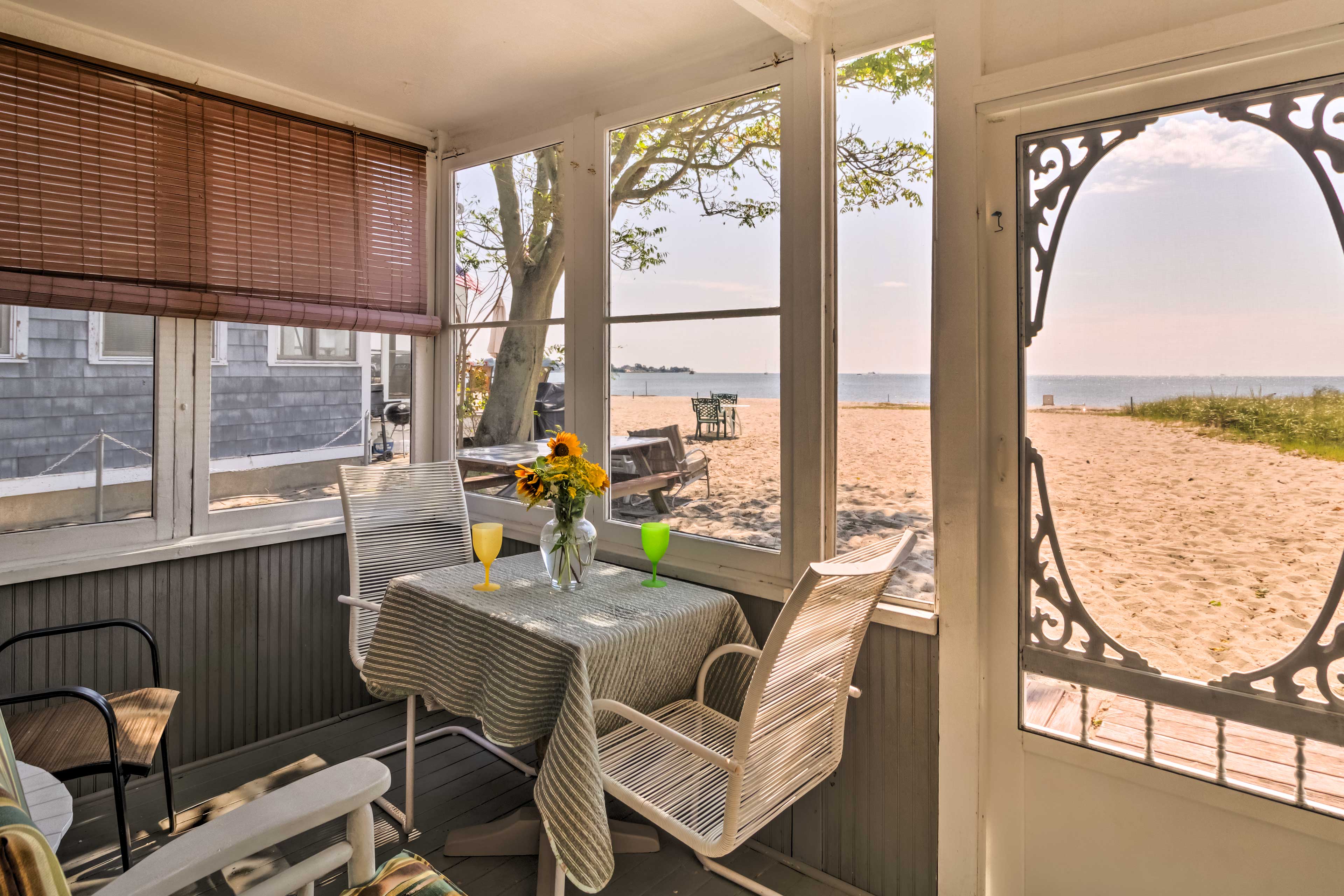 Beachfront Connecticut Retreat w/ Views! Milford, CT Evolve