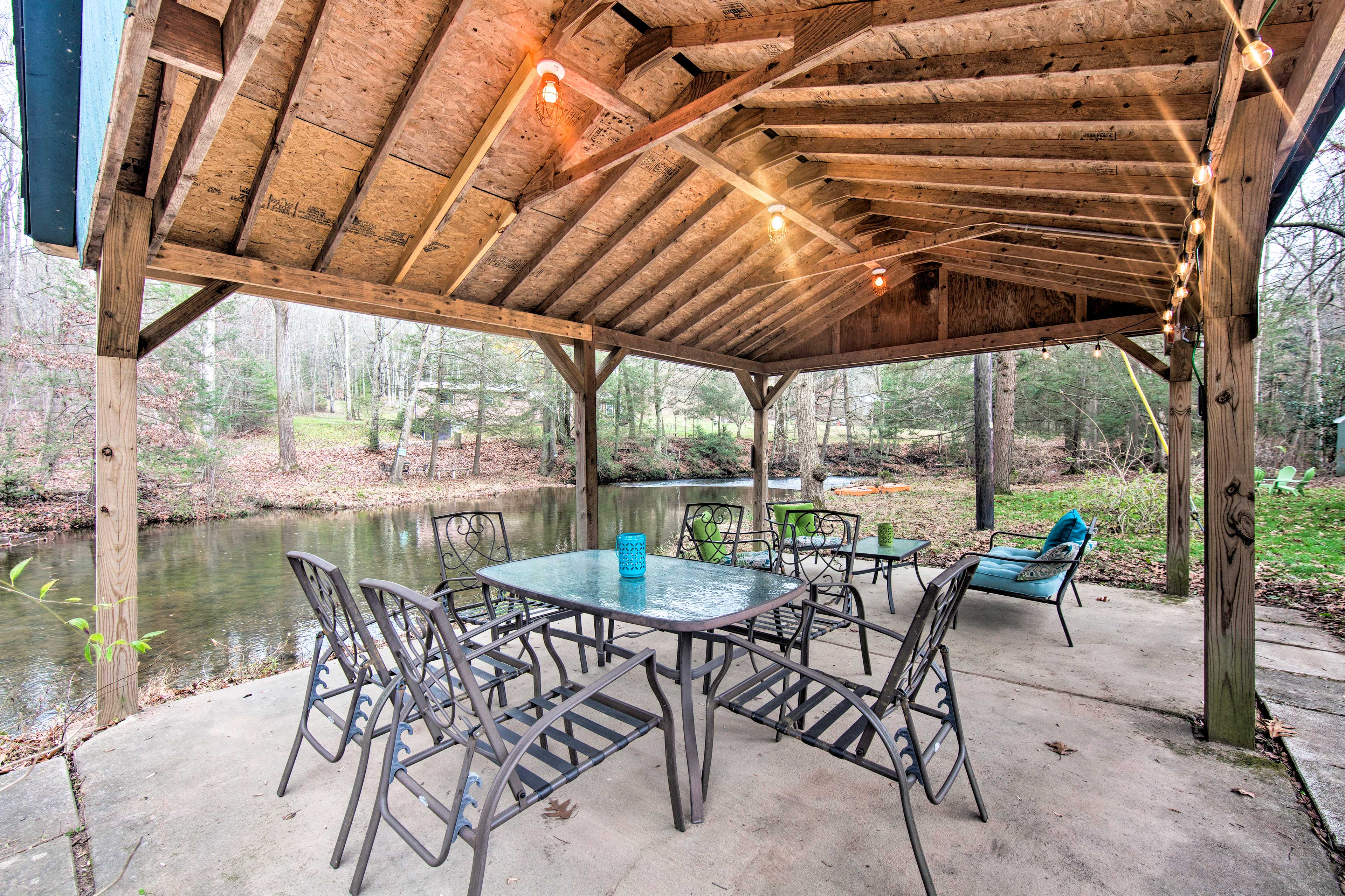 Creekside Stoney Cabin w/ 180 Ft of River Frontage Dauphin, PA Evolve