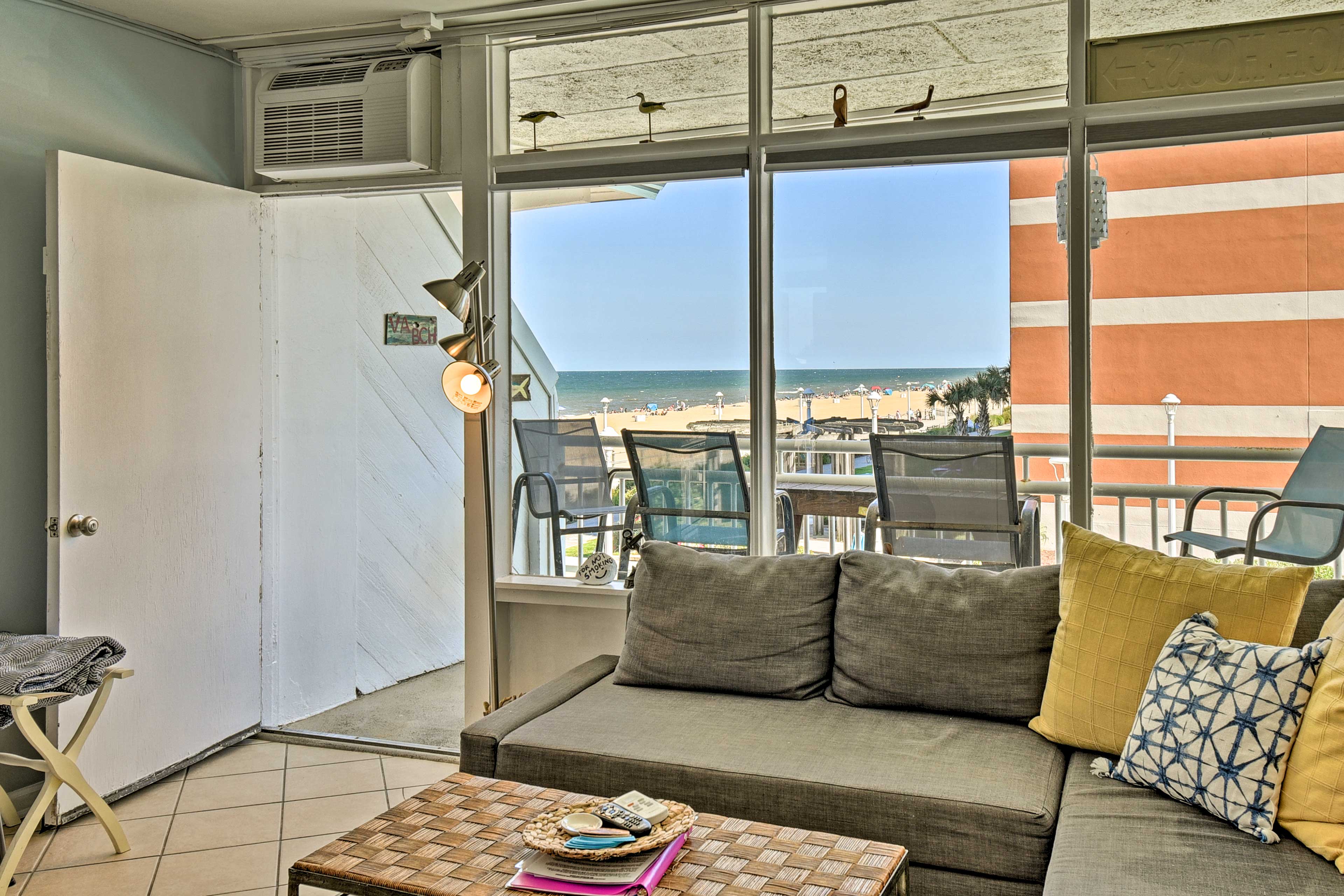 Oceanfront Resort Studio on Virginia Beach! Evolve
