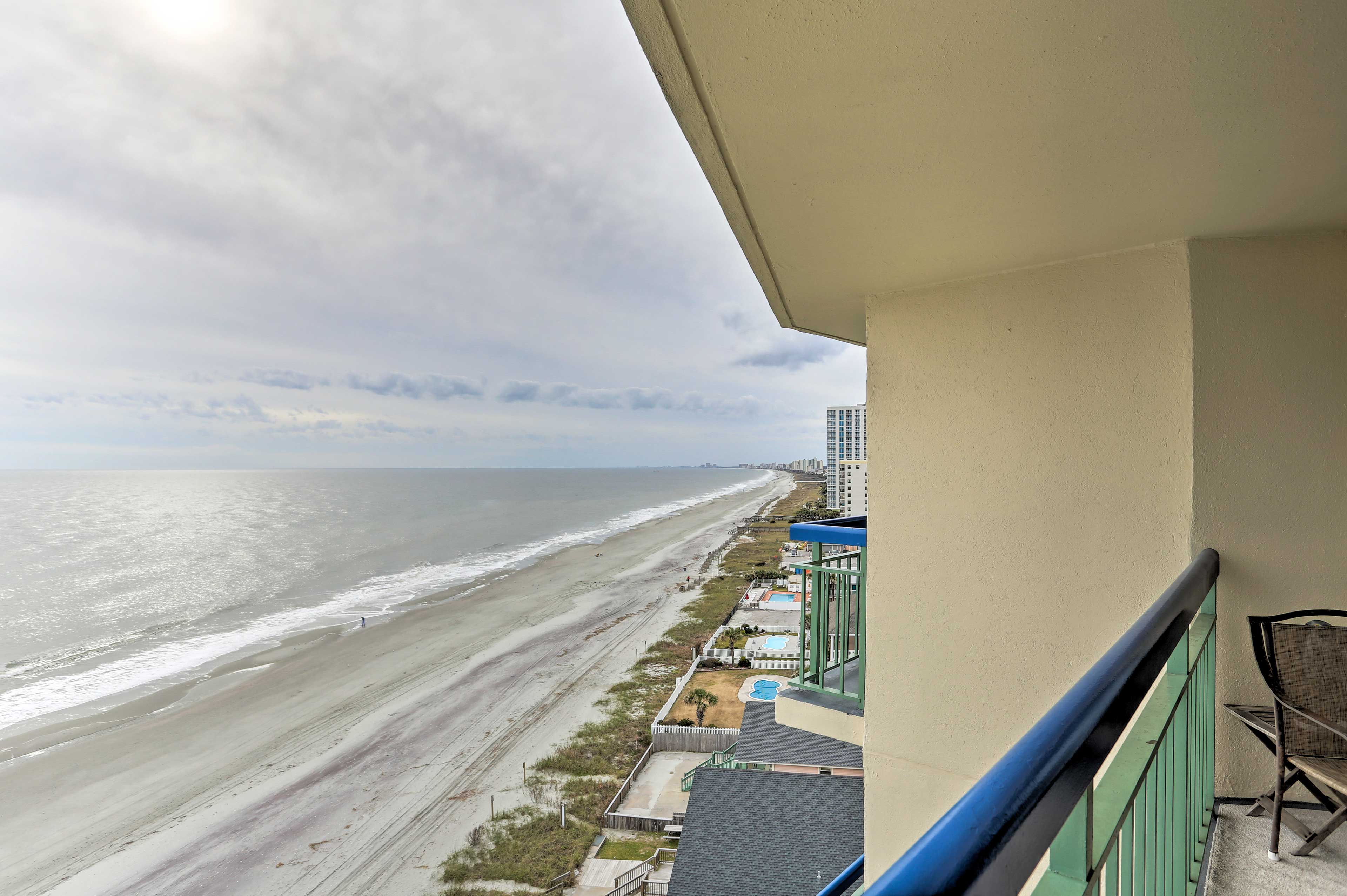 Oceanfront North Myrtle Beach Condo w/ Pool! Evolve
