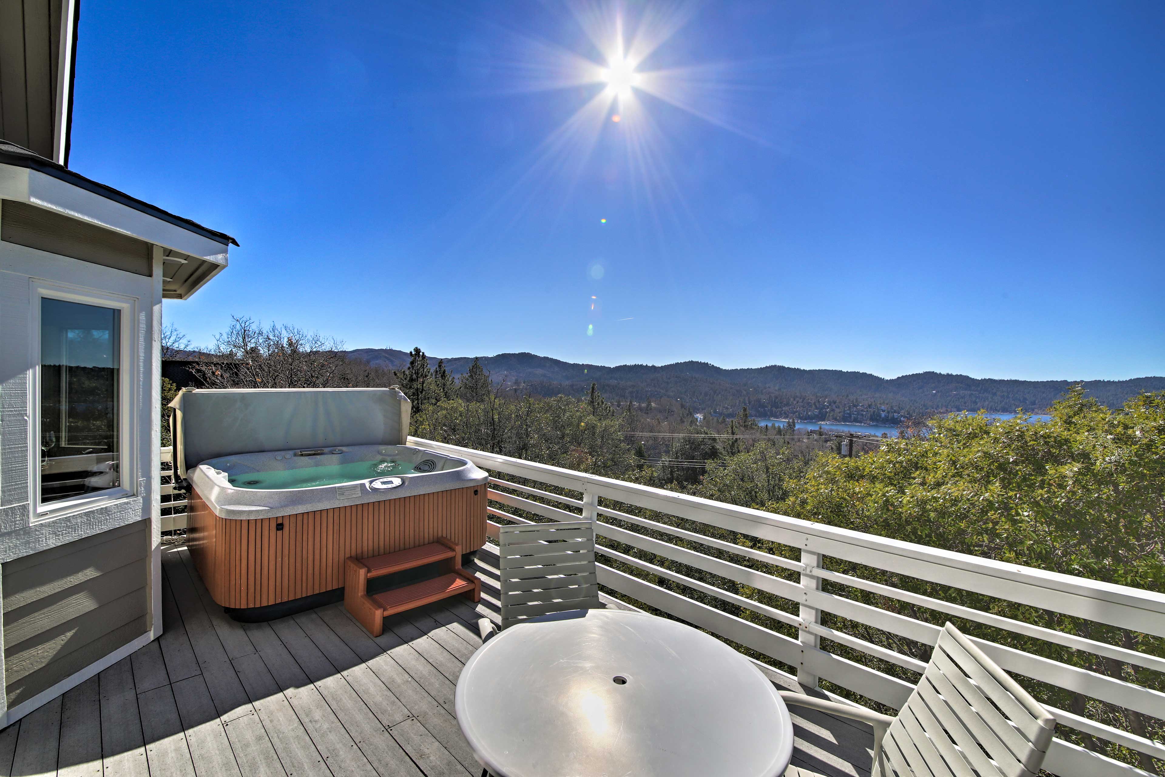 Hilltop Home w/Lake Arrowhead View & Hot Tub! Evolve