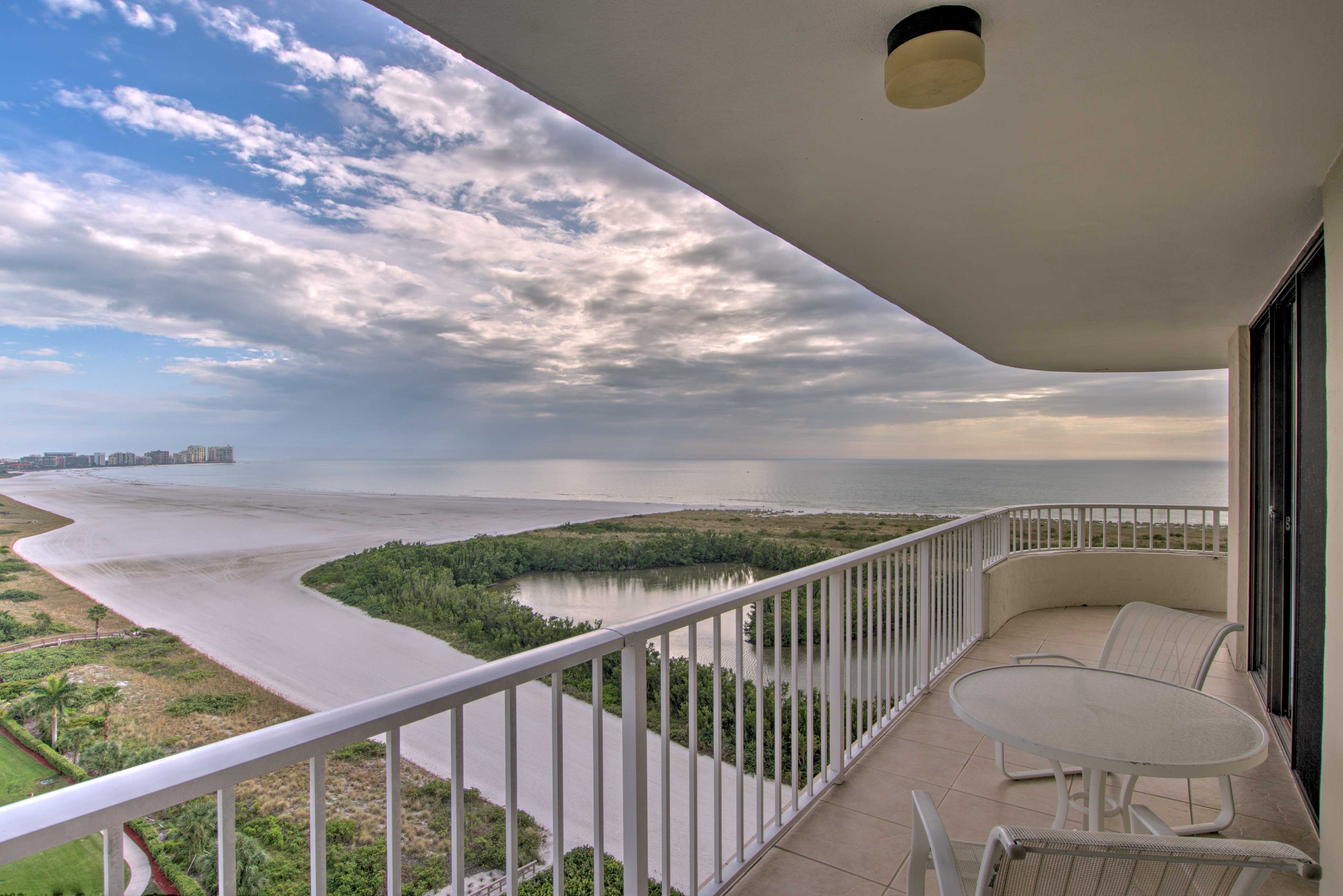 Beachfront Marco Island Resort Condo w/ Pool! Evolve