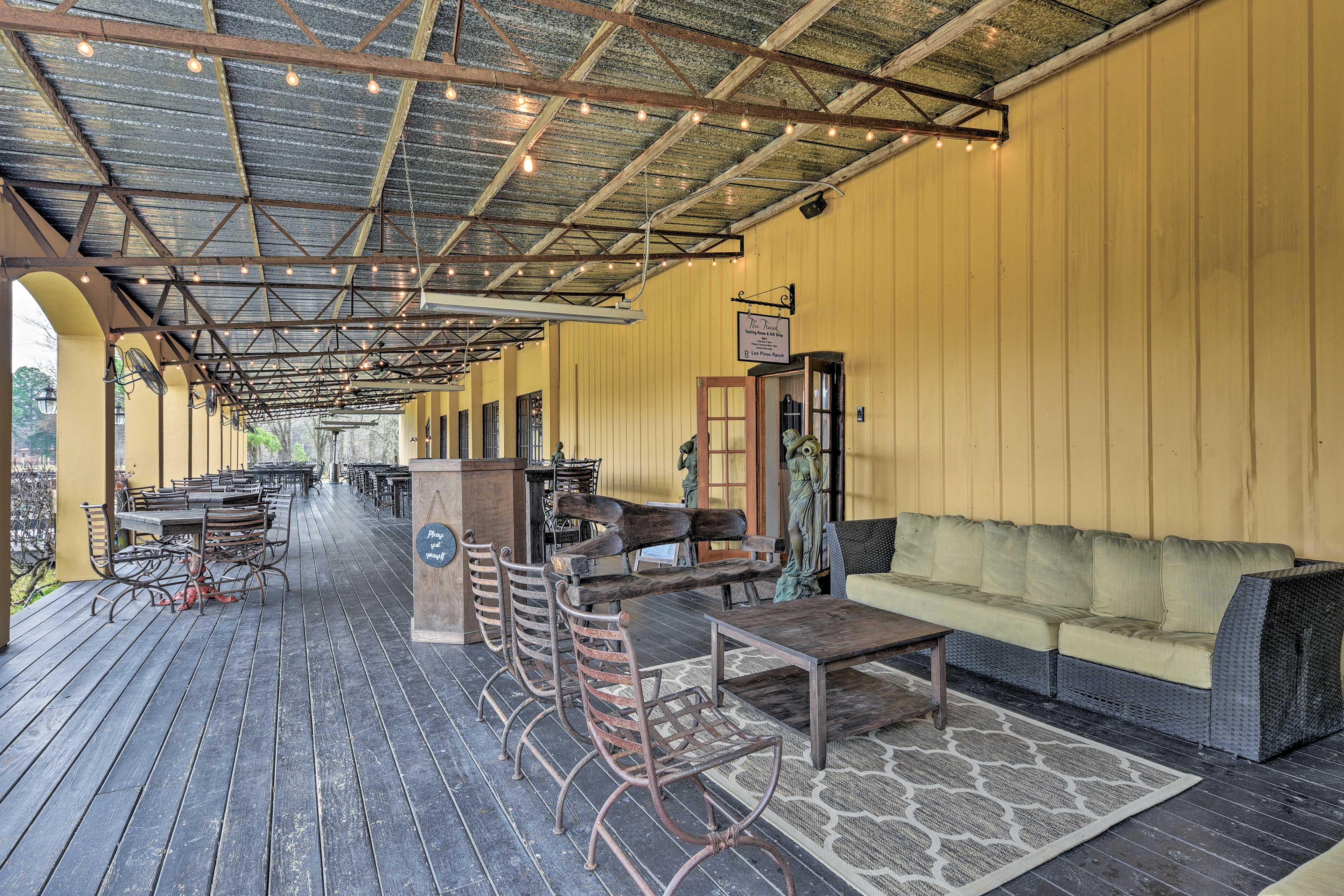 ‘Blue Jay Cottage' Pittsburg Studio on Winery! Evolve