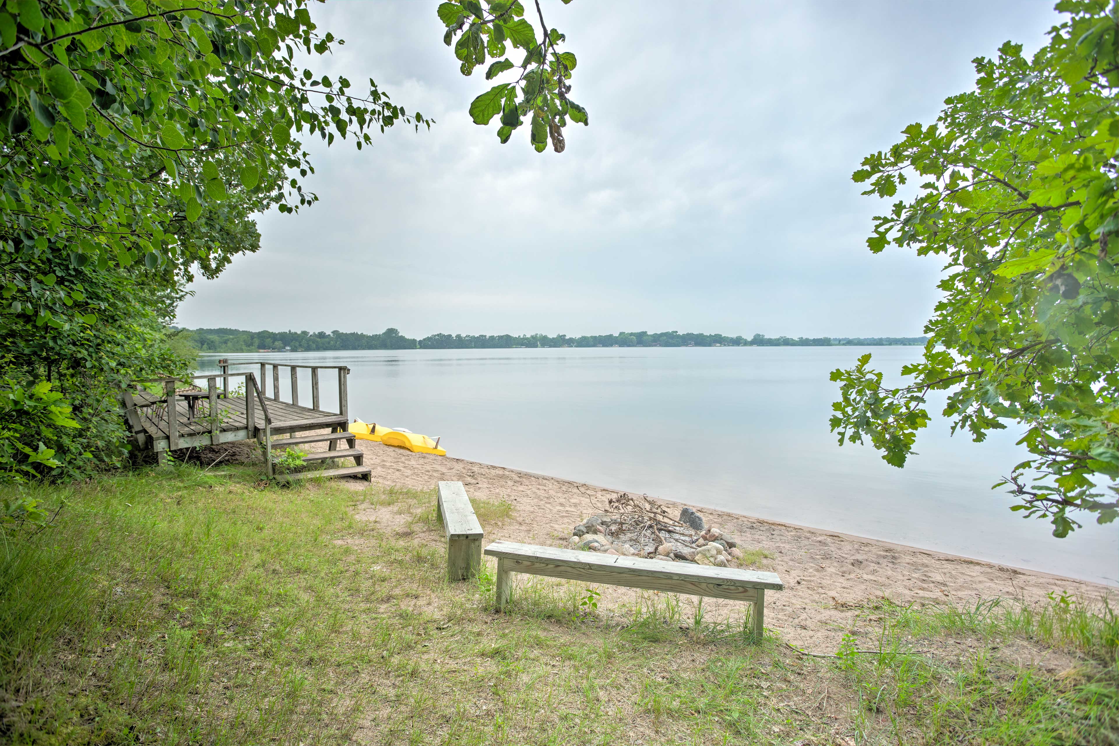 Lakeview 10Acre Kimball Cabin w/ Private Beach! Evolve