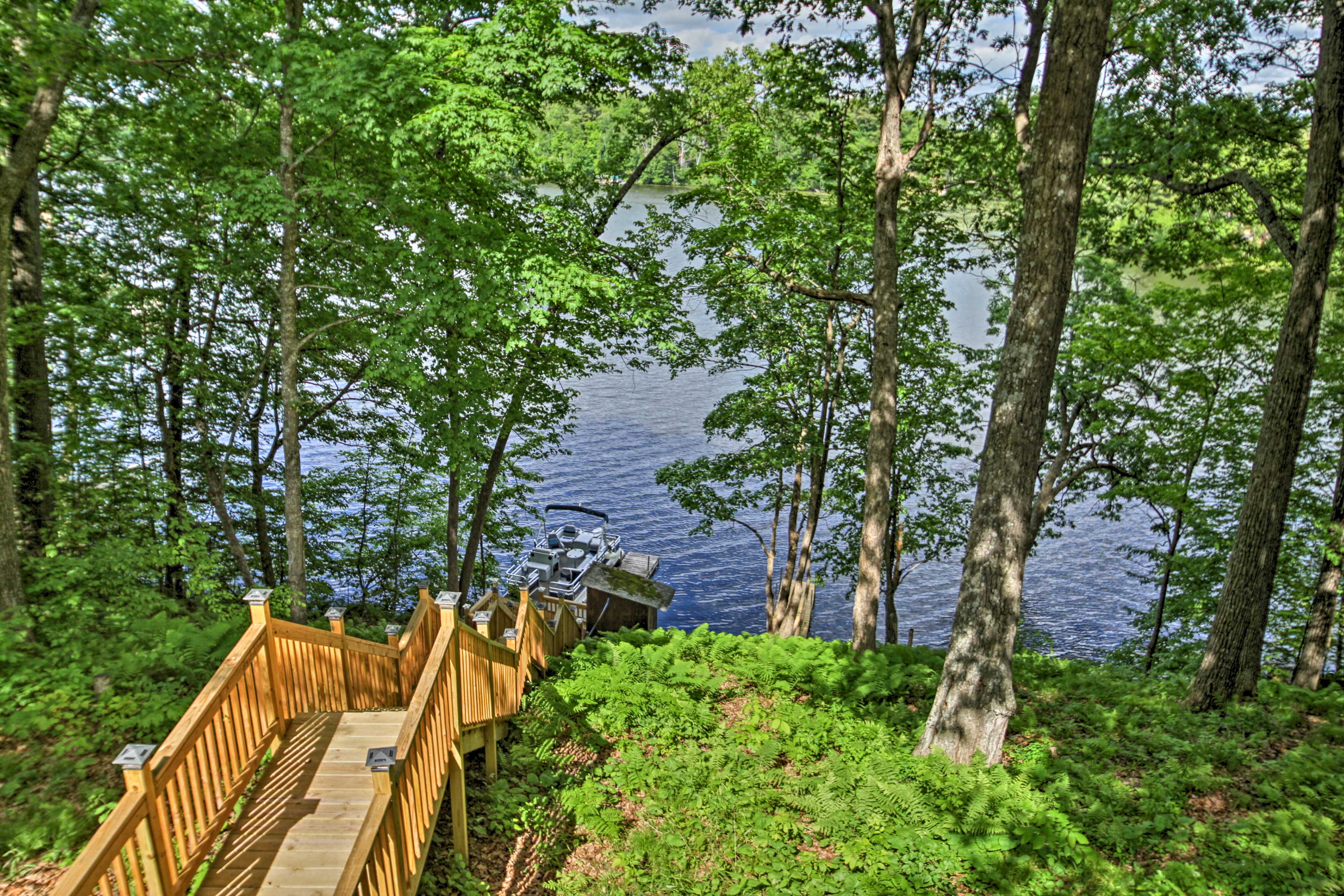 Newly Constructed Red Cedar Lake Narrow Lodge! Rice Lake, WI Evolve