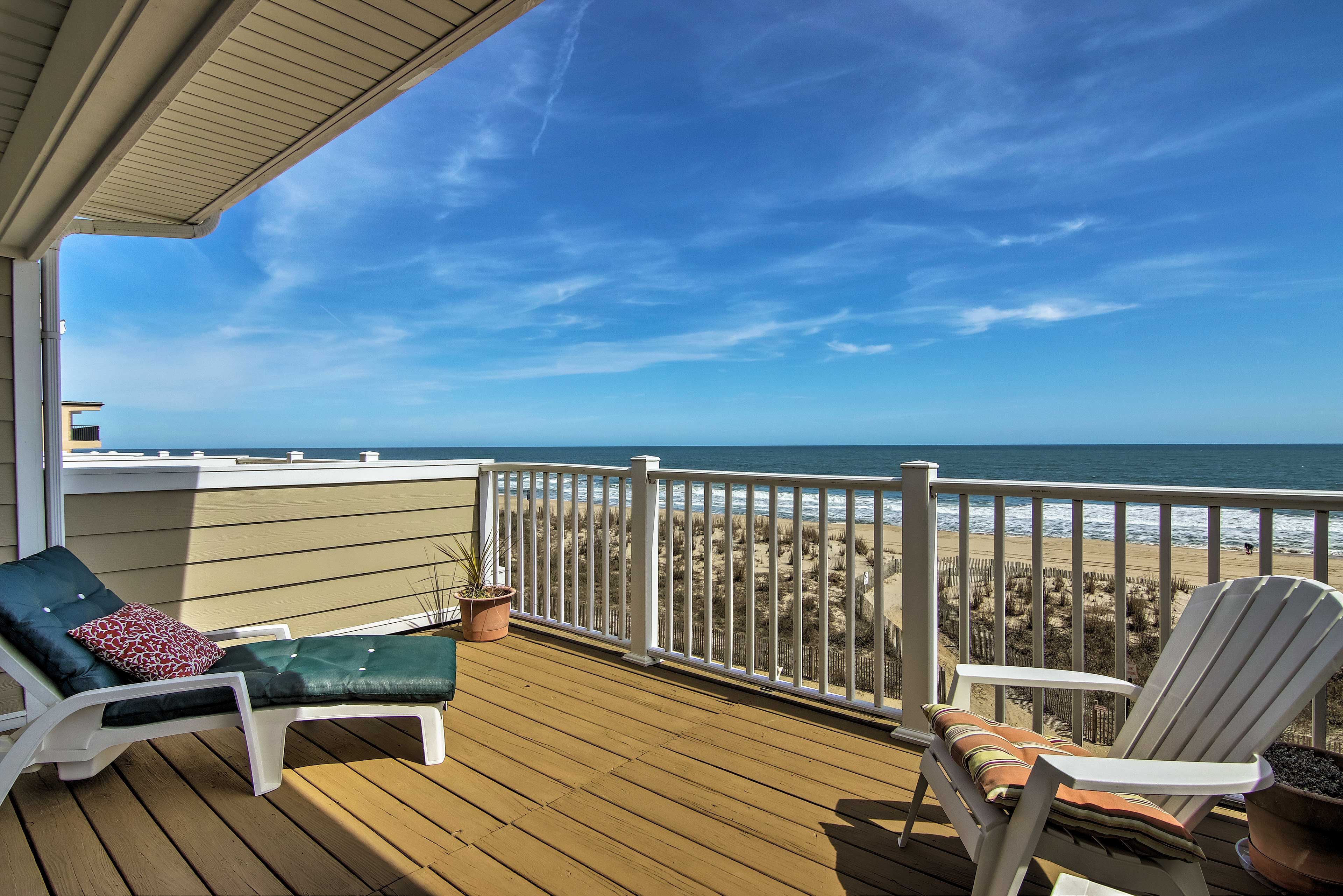 Ocean City Escape w/ Balcony, Grill & Ocean Views! Evolve