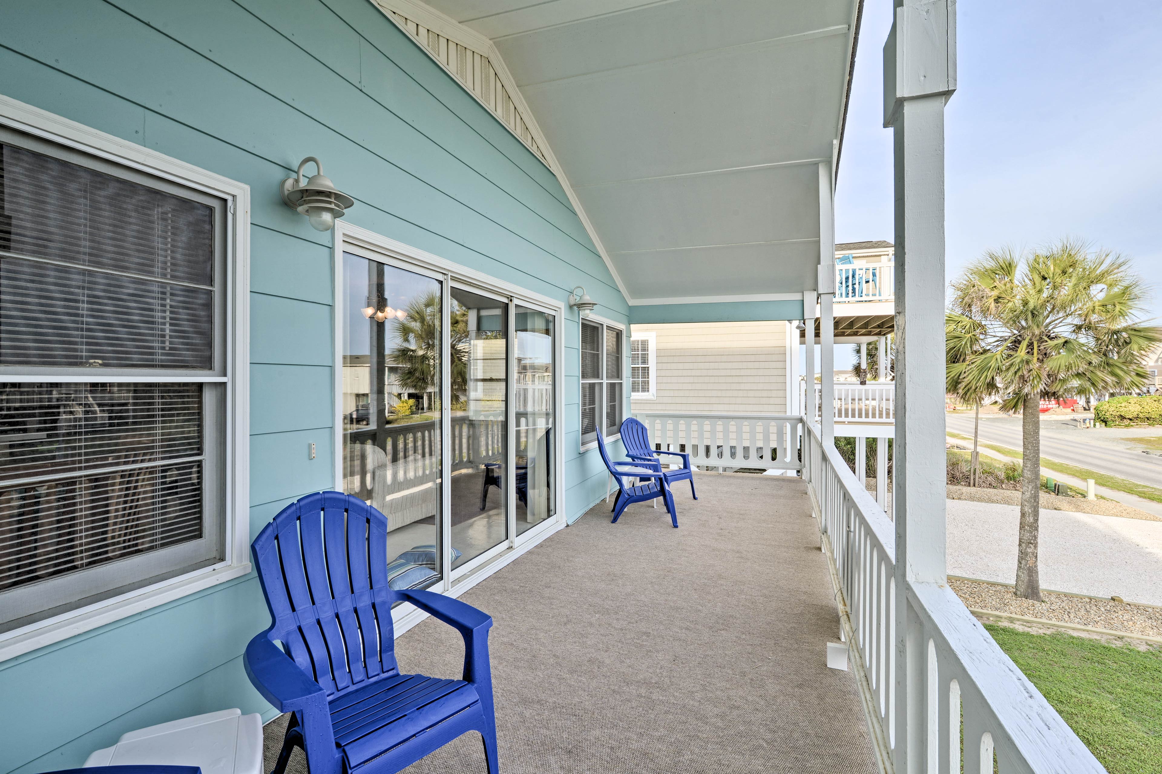 PetFriendly Second Row House Steps to Beach! Holden Beach, NC Evolve
