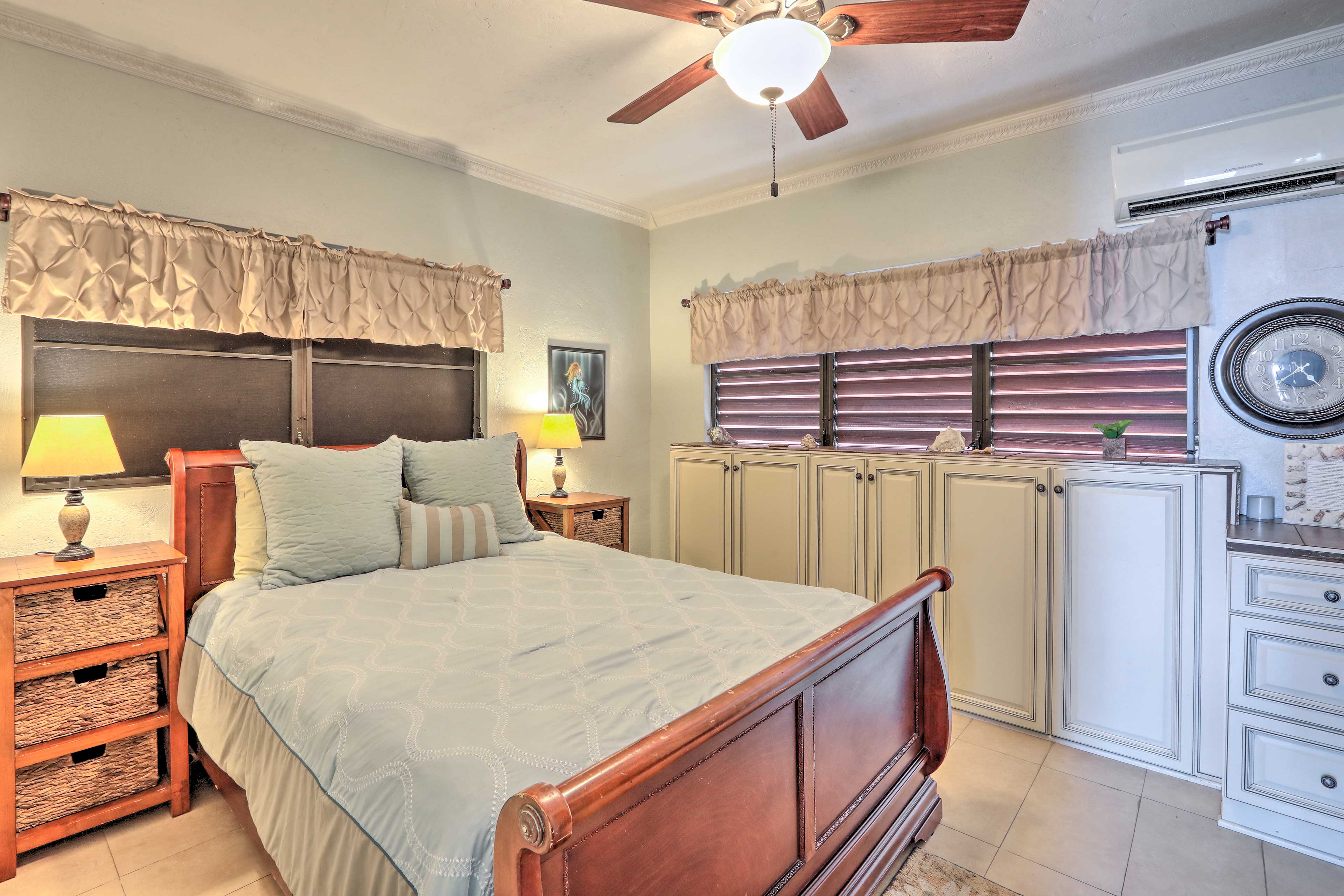 Saint Thomas Condo w/ Ocean Views, Walk to Beach! St. Thomas, VI Evolve