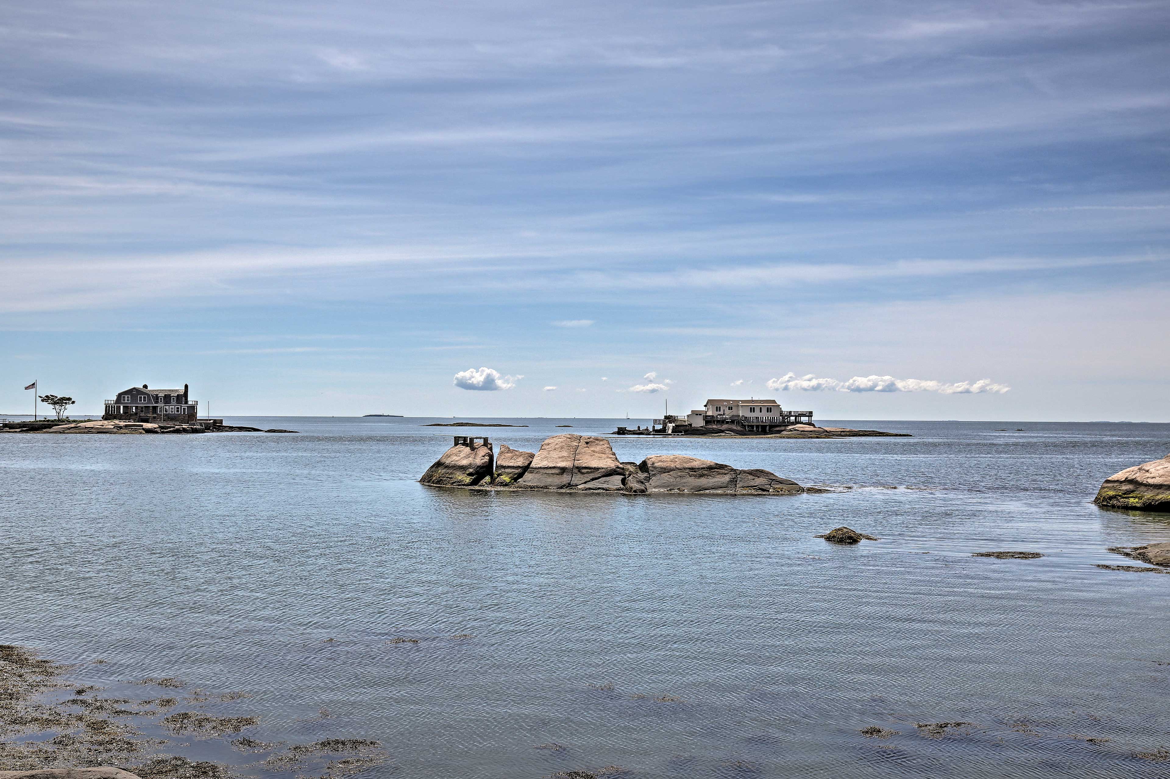 Money Island Home w/ Deck, Kayak & Paddleboards! Branford, CT Evolve