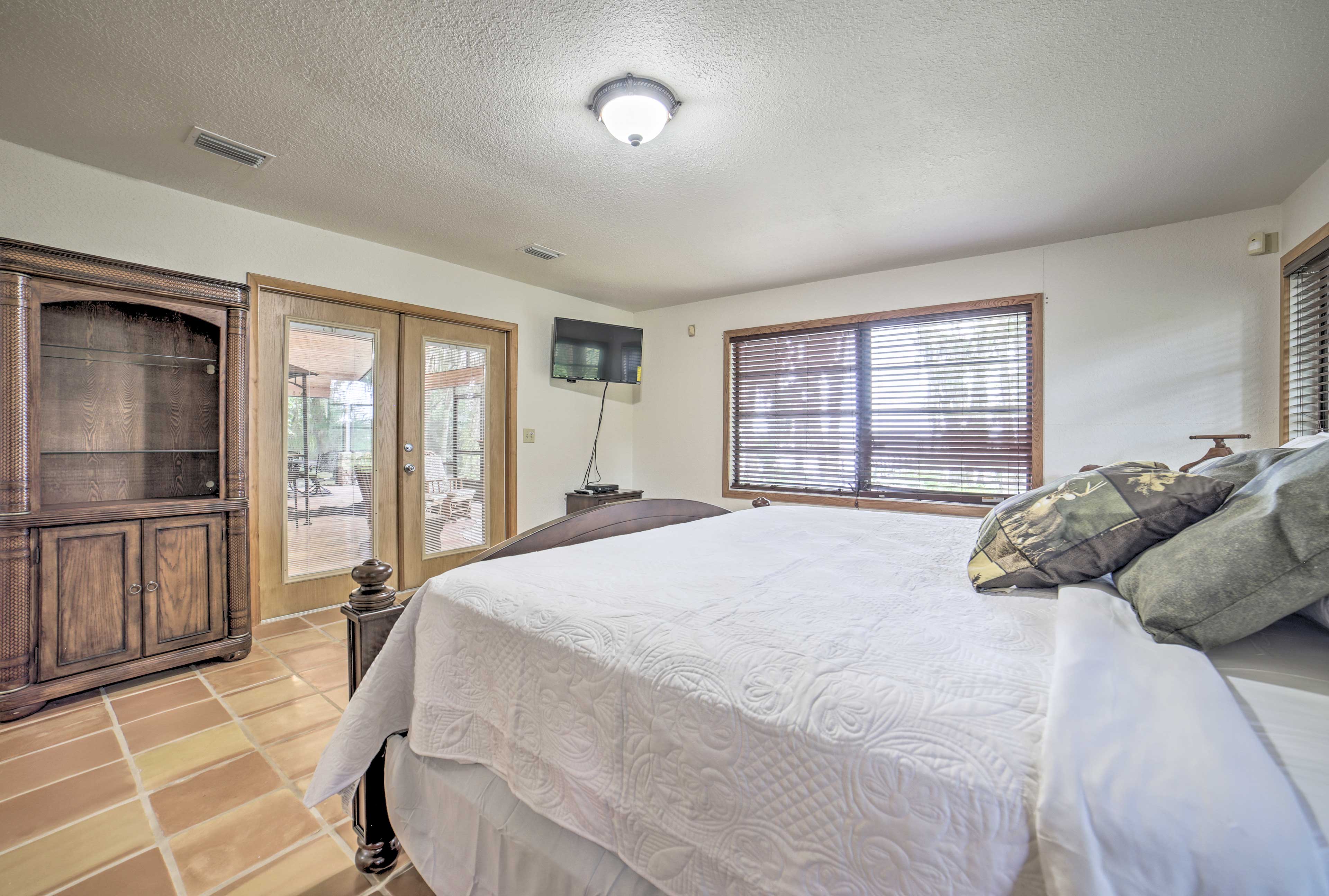 Welaka House w/ Private Dock on St Johns River Evolve