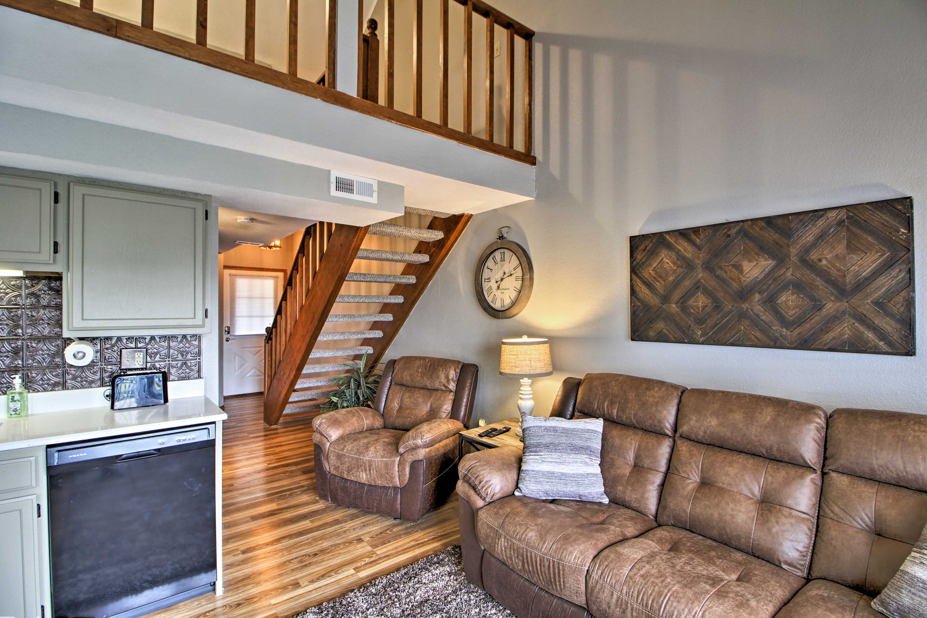 Branson Resort Condo w/ Lake Access! Evolve