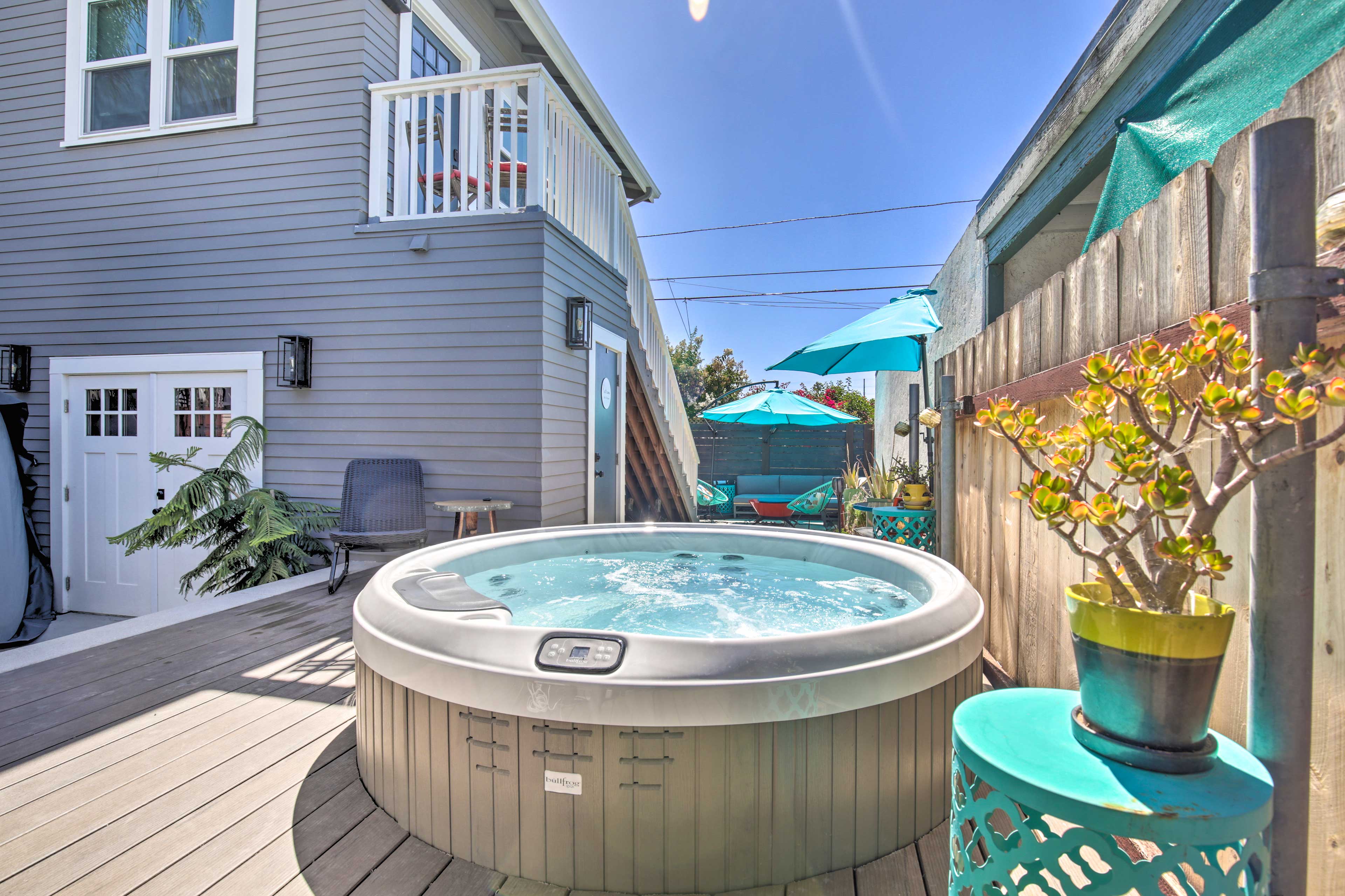 San Diego Guest House Apartment w/ Patio & Hot Tub Evolve