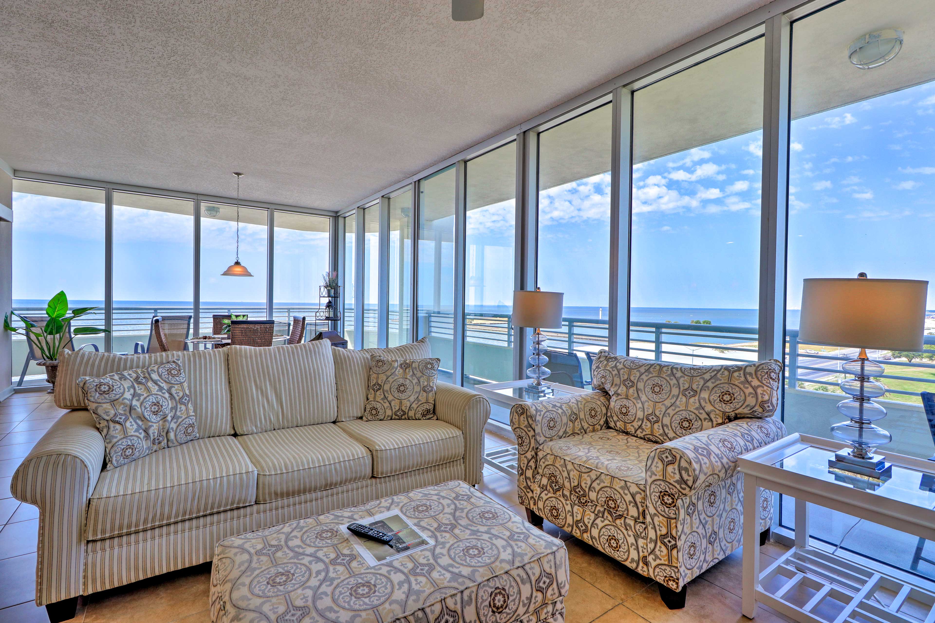 Luxurious Biloxi Beach Condo w/ Amenities & Views! Evolve
