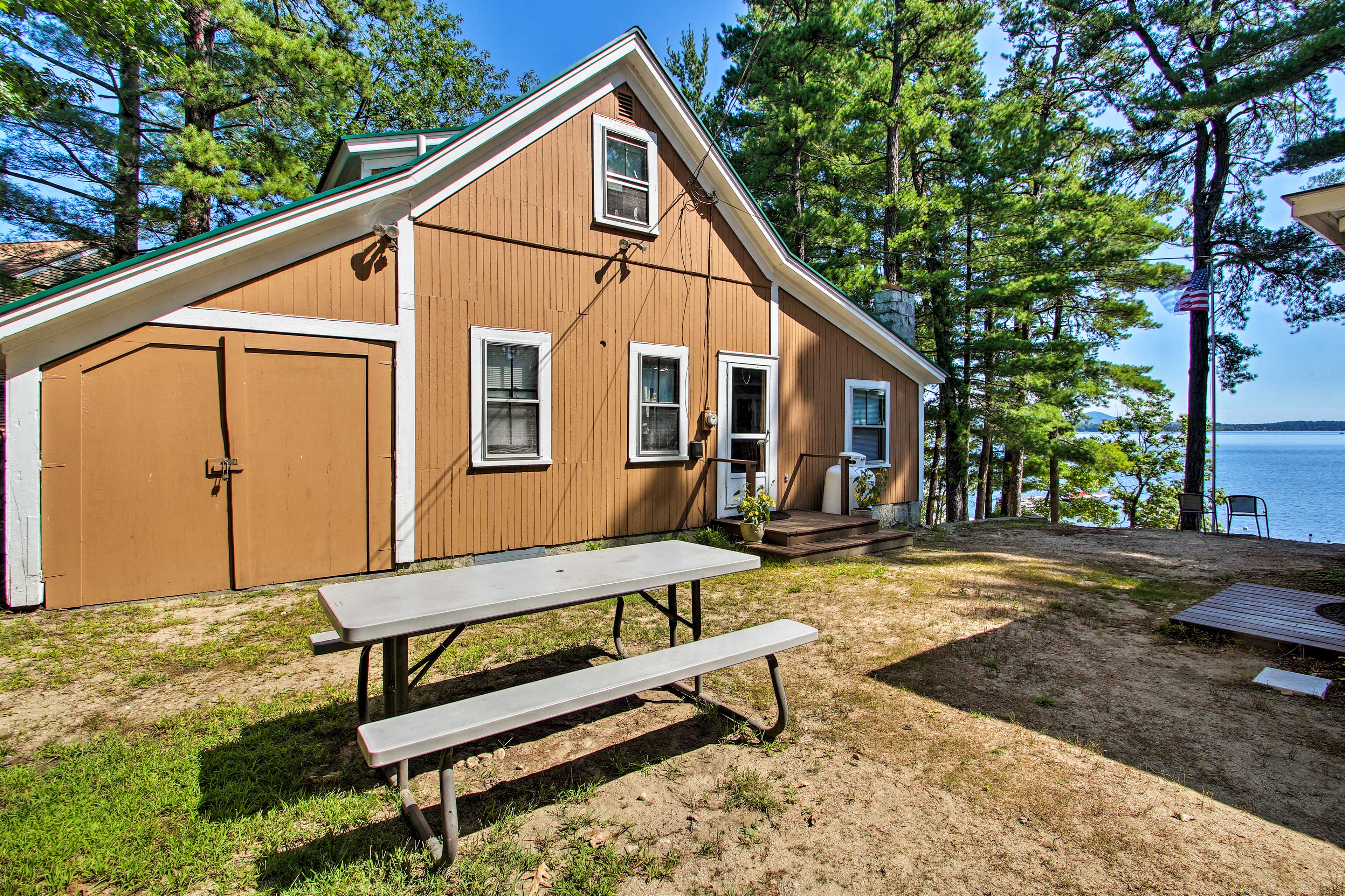 Center Ossipee PetFriendly Cottage w/ Dock! Evolve