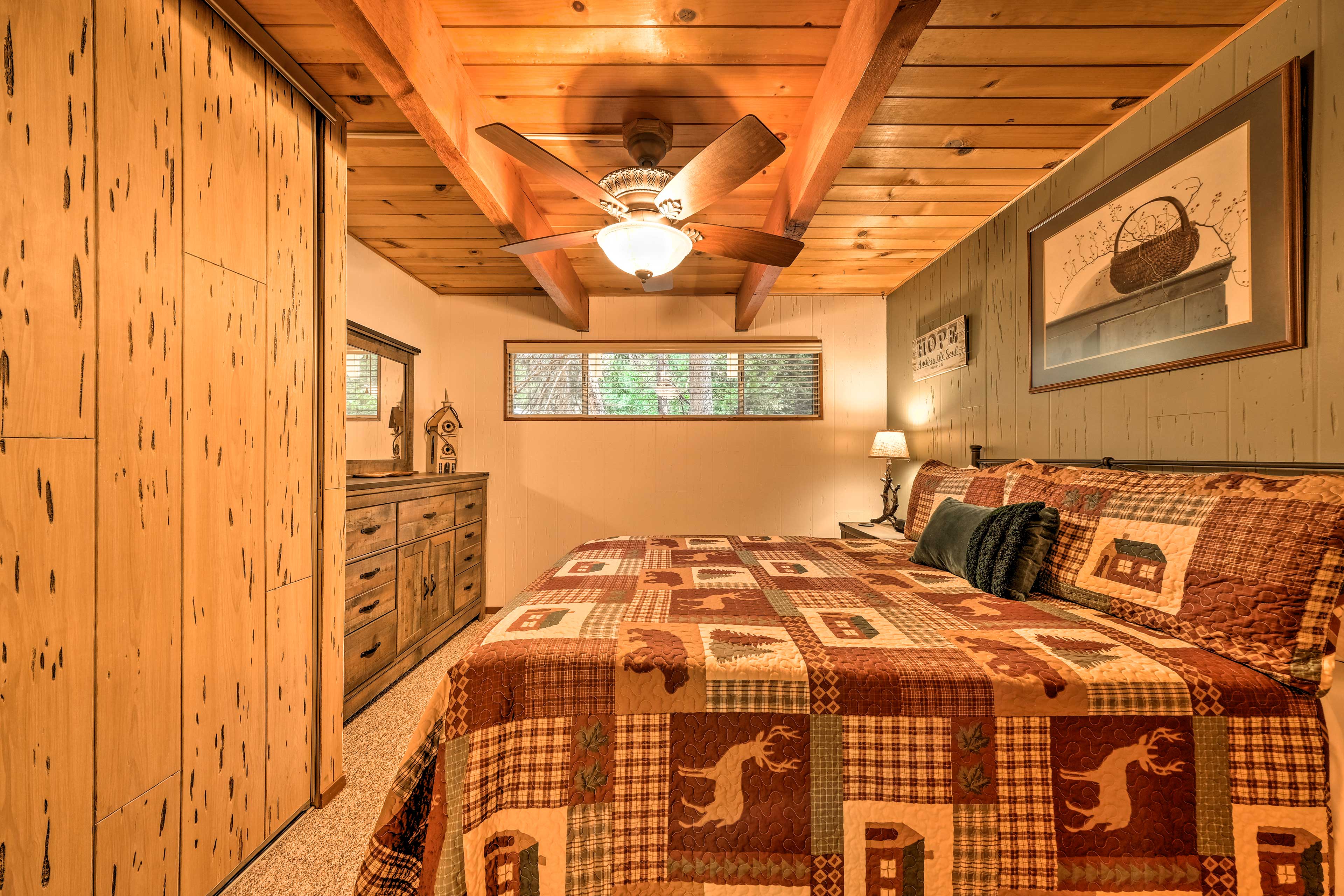 Twain Harte Mountain Cabin 3 Mi to Downtown Evolve