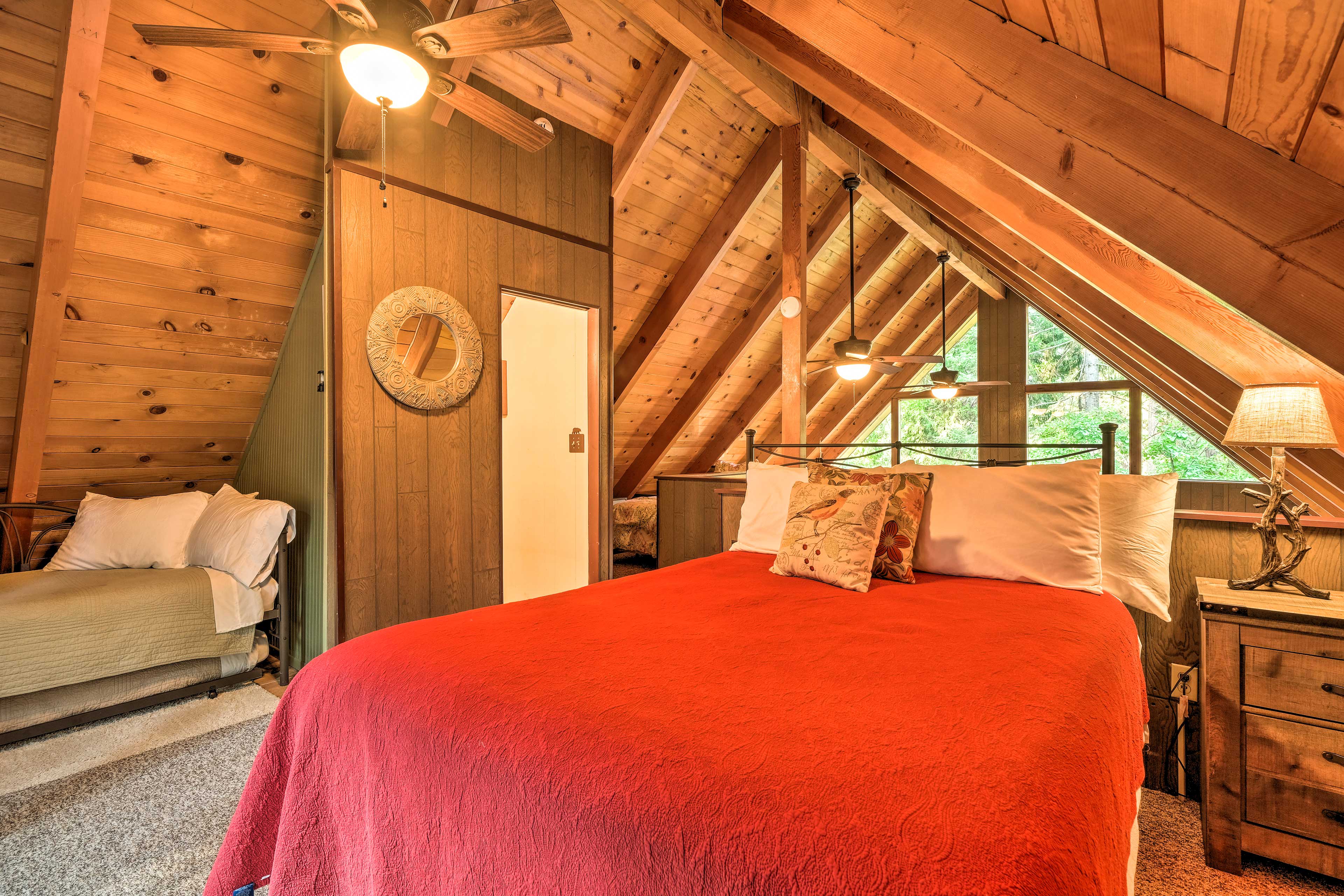 Twain Harte Mountain Cabin 3 Mi to Downtown Evolve