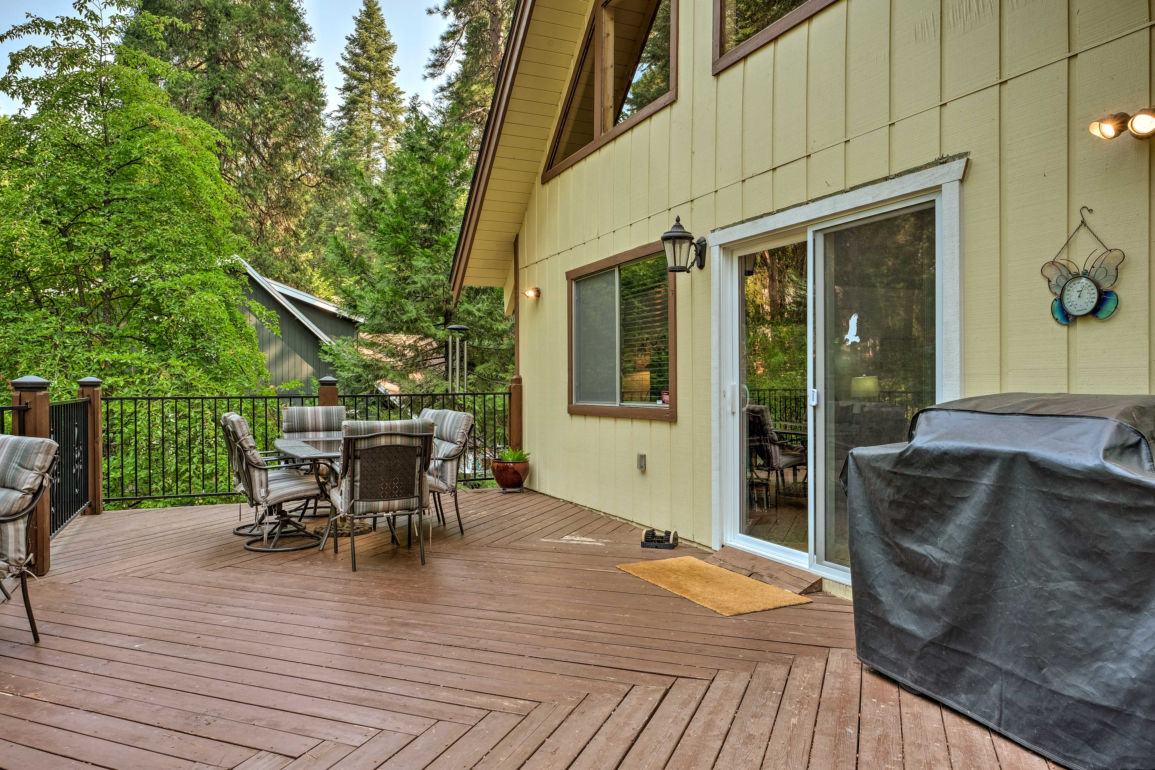 Twain Harte Mountain Cabin 3 Mi to Downtown Evolve