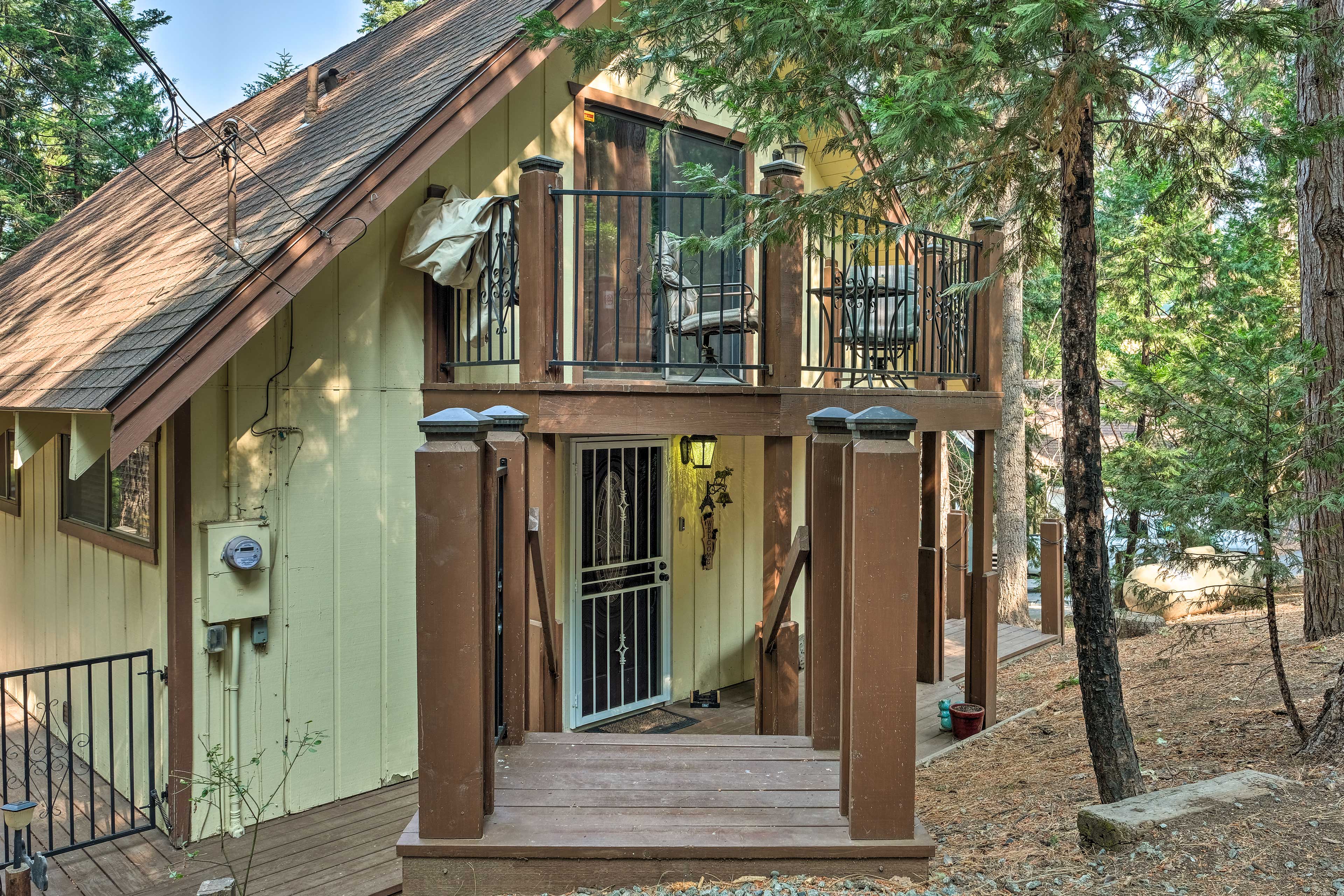 Twain Harte Mountain Cabin 3 Mi to Downtown Evolve