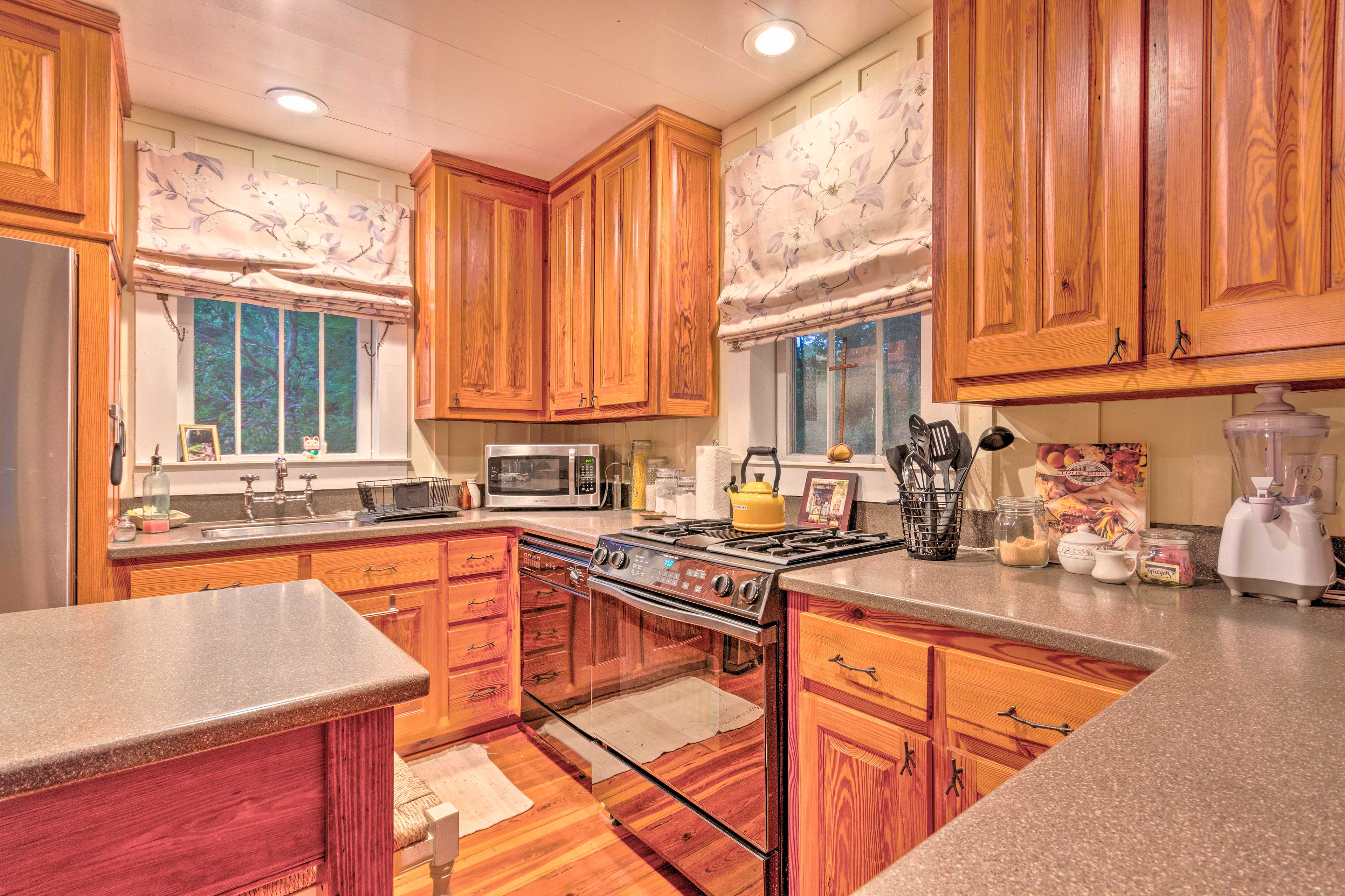 Waterfront Home w/ Boat Dock on Mirror Lake! Highlands, NC Evolve