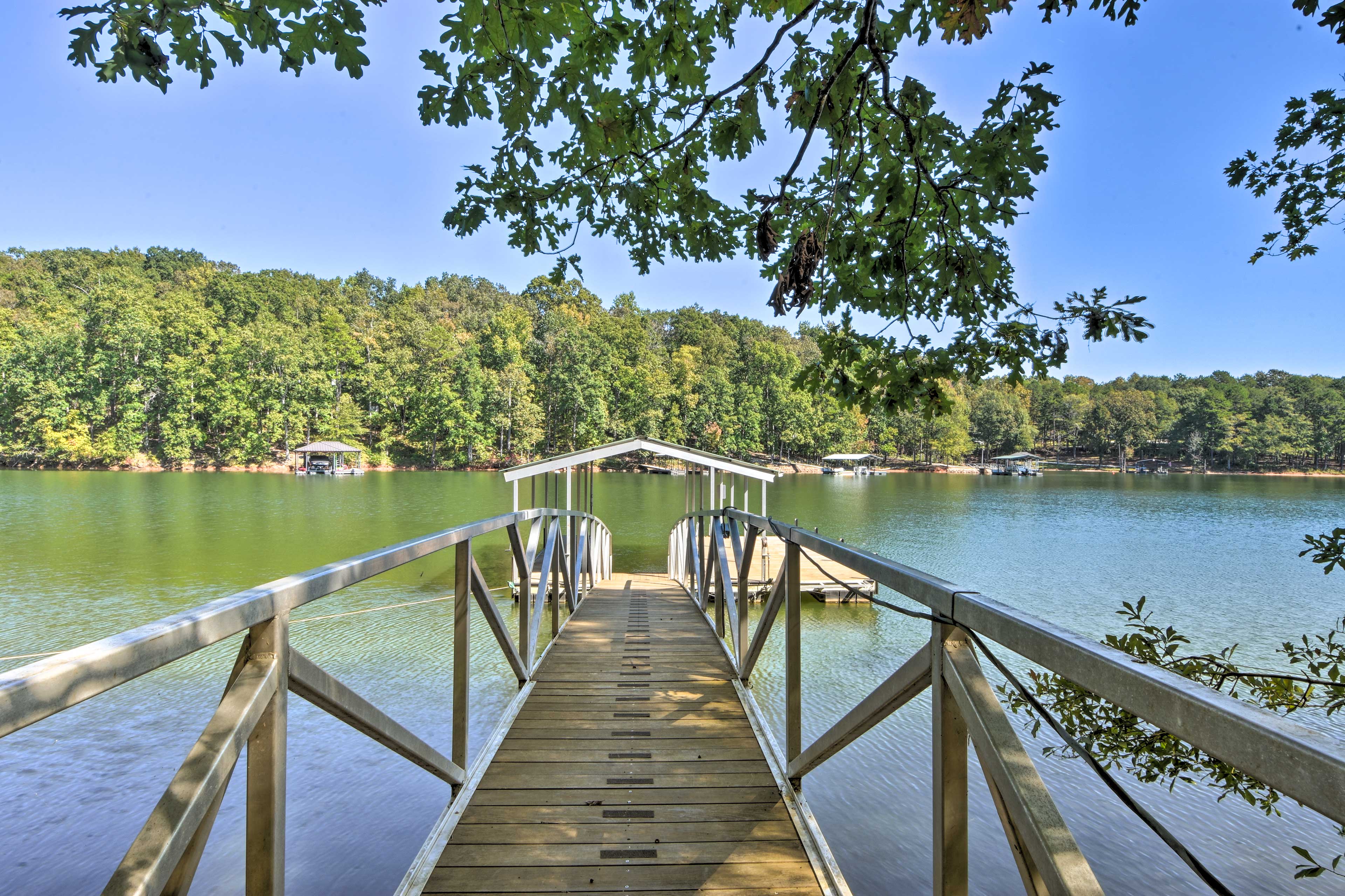 Qnsfor Sale Lake Hartwell Sc 33 - bz02o13