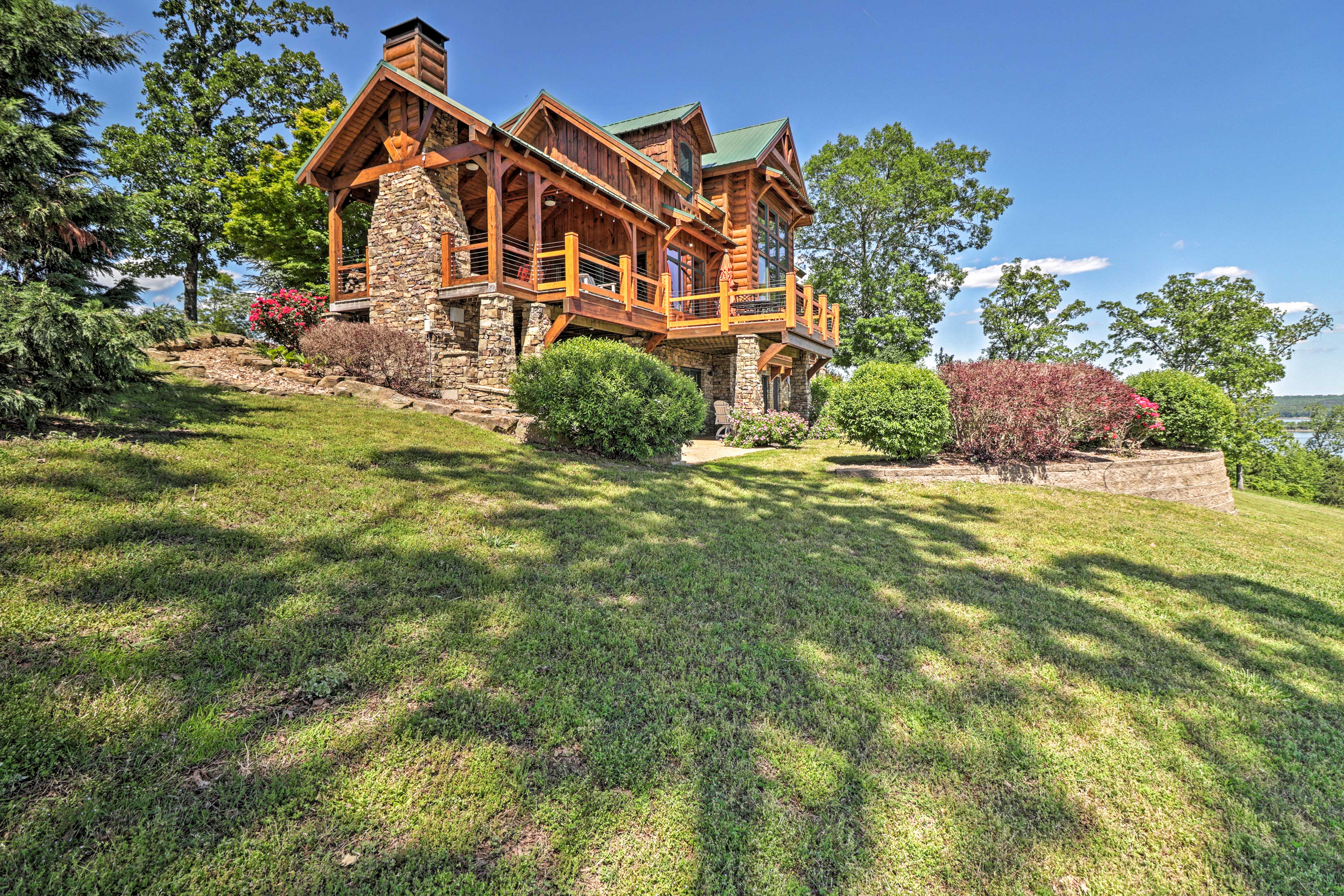 Luxury Family Retreat Greers Ferry Lake! Edgemont, AR Evolve