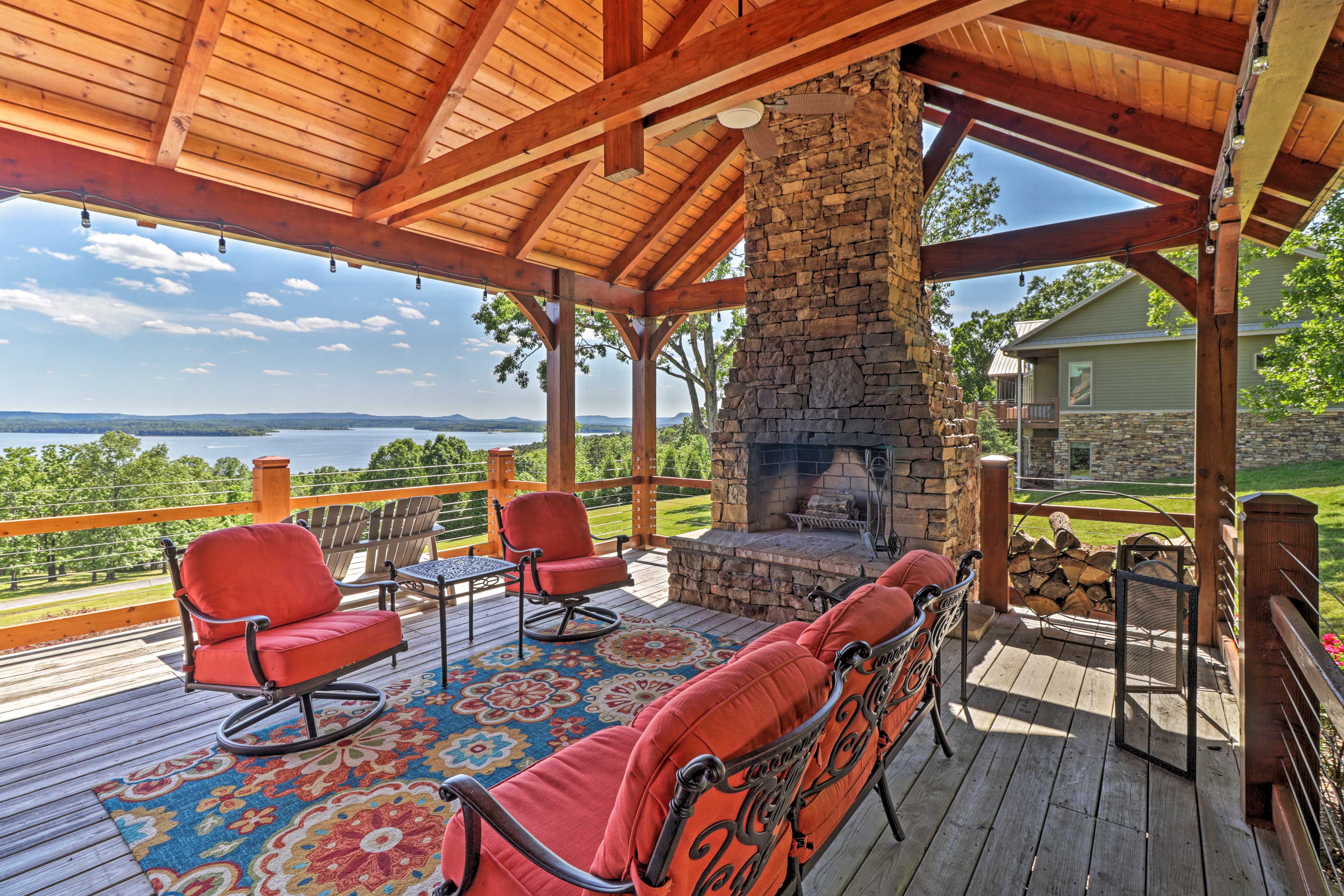 Luxury Family Retreat Greers Ferry Lake! Edgemont, AR Evolve