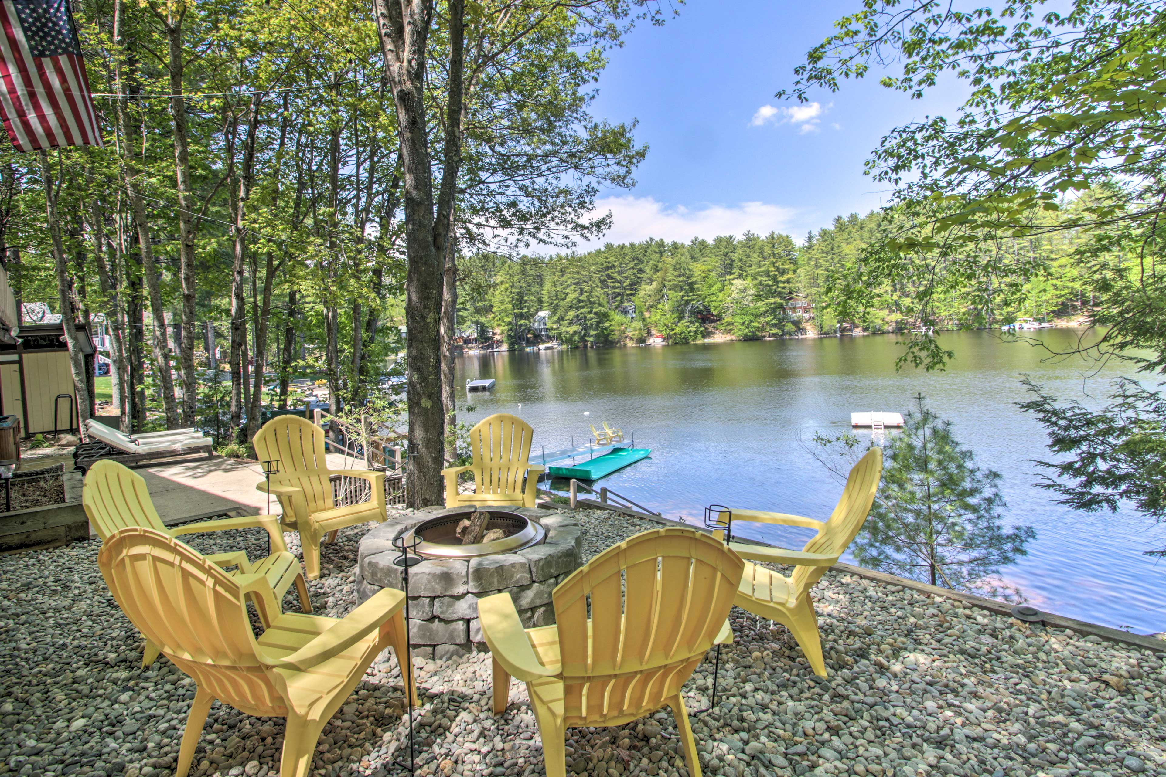 Dreamy Belleau Lake Getaway with Beach & Hot Tub! East Wakefield, NH Evolve