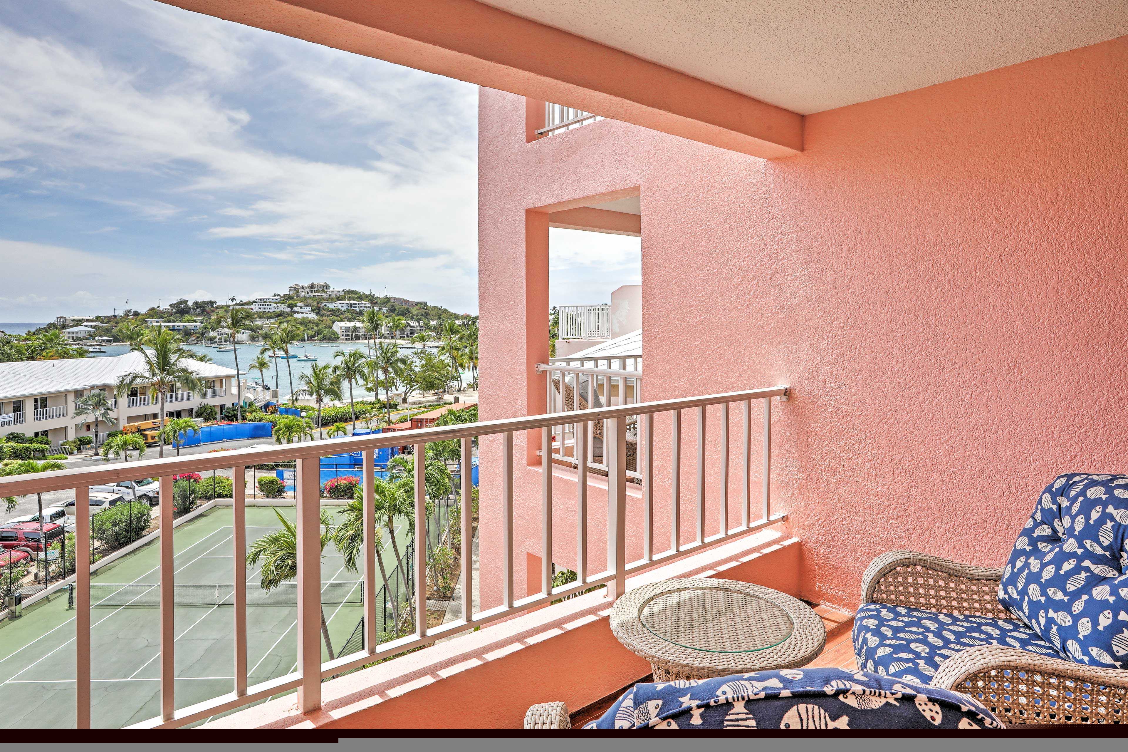Elysian Resort Condo with 3 Balconies + Amenities! Evolve