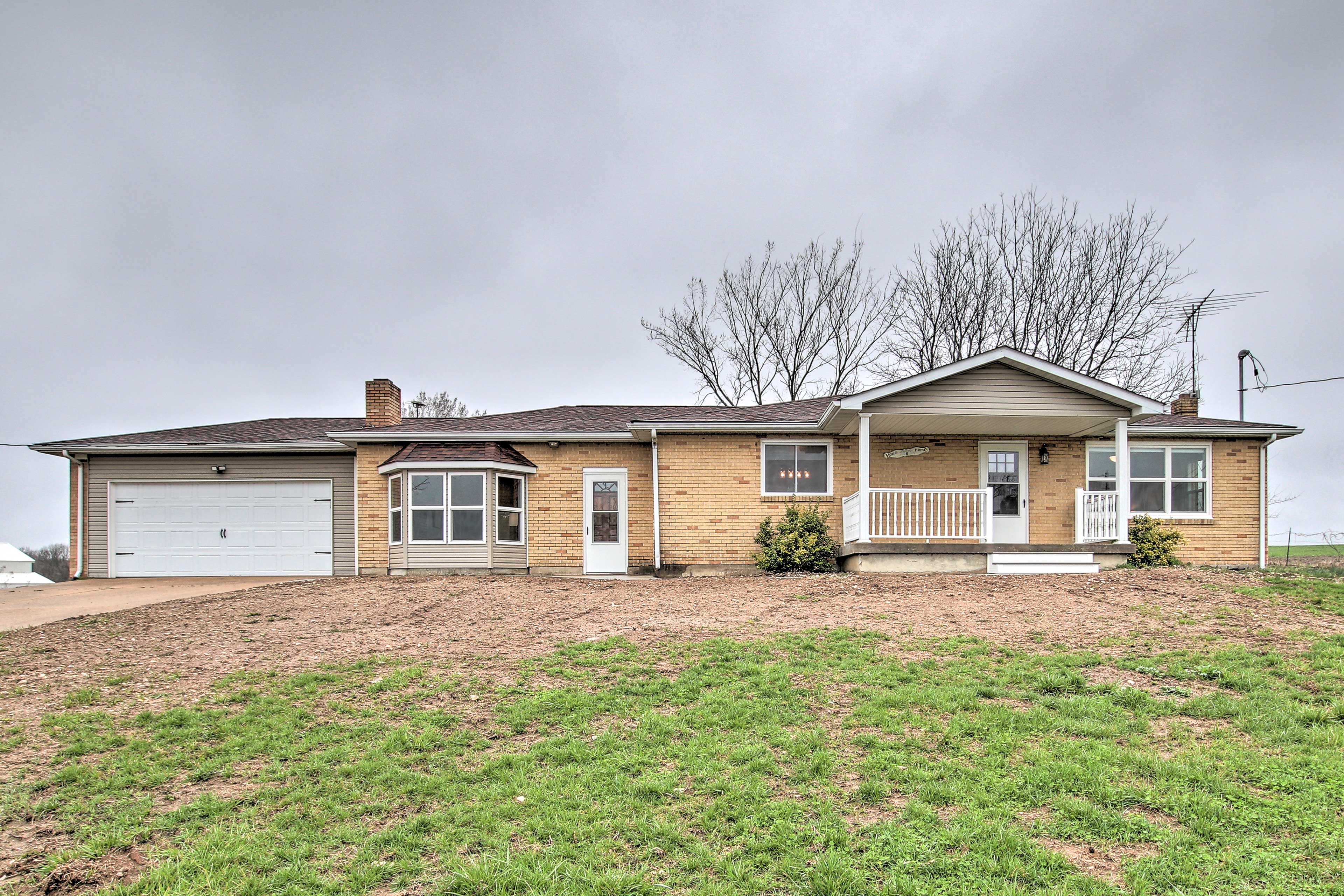 Chic Ste Genevieve Home w/ Nice Interior Amenities Ste. Genevieve, MO