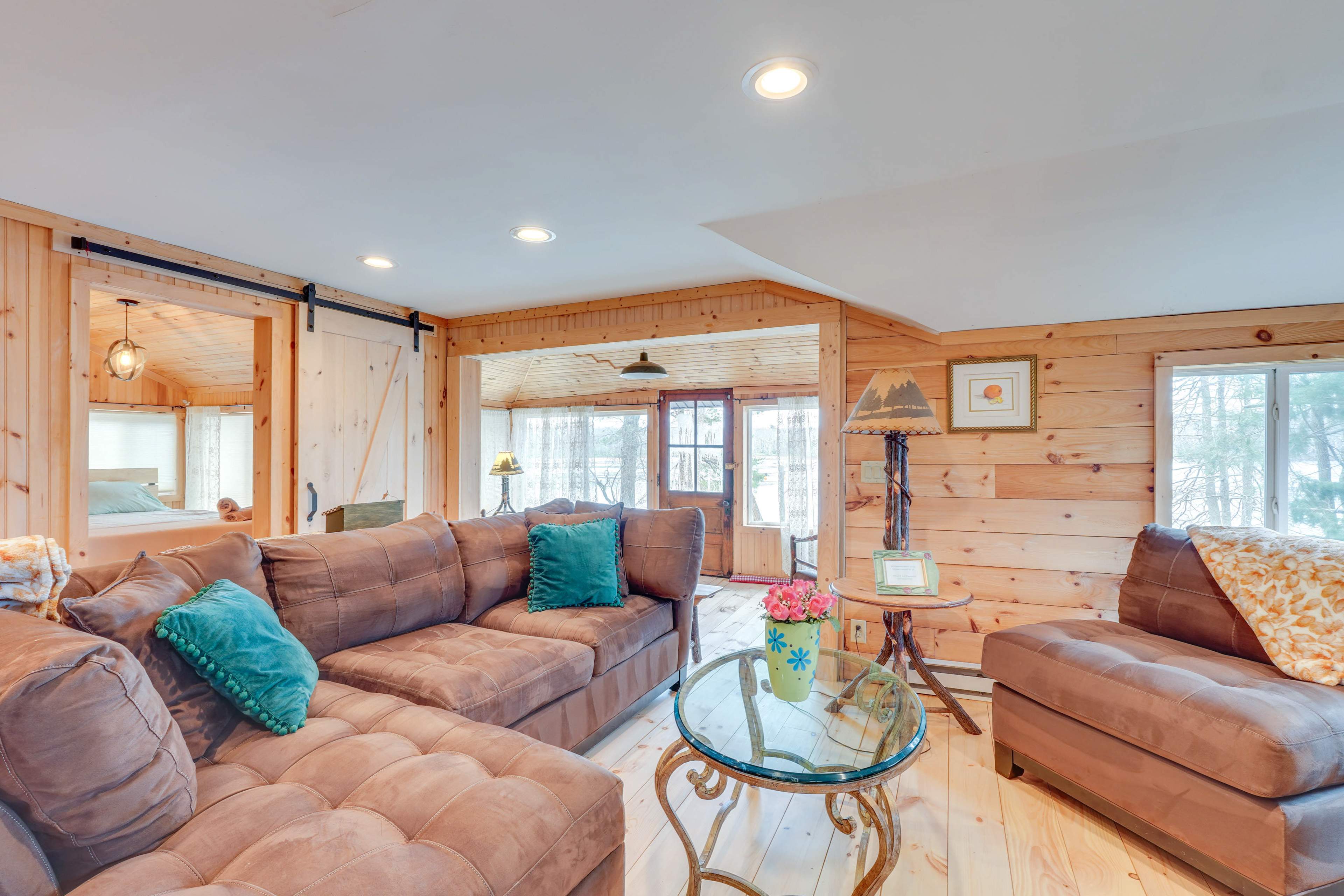 Lakefront Property in the Heart of the Catskills! Rock Hill, NY Evolve