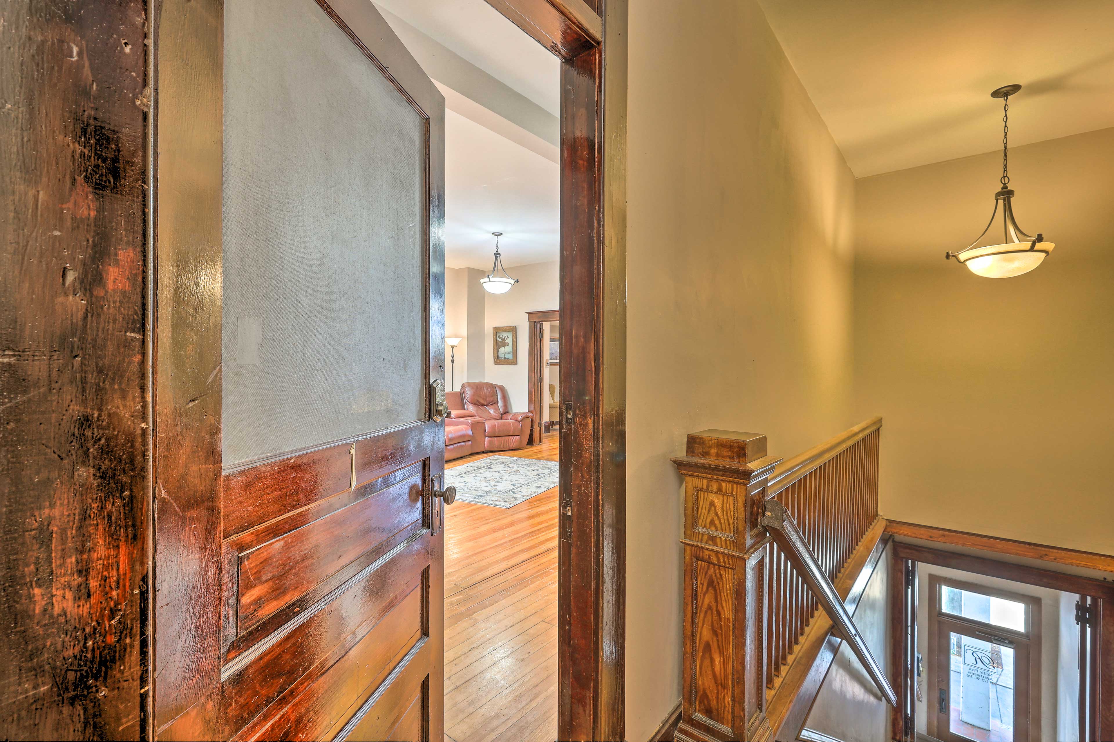 Apartment in the Heart of Yankton Pets Evolve