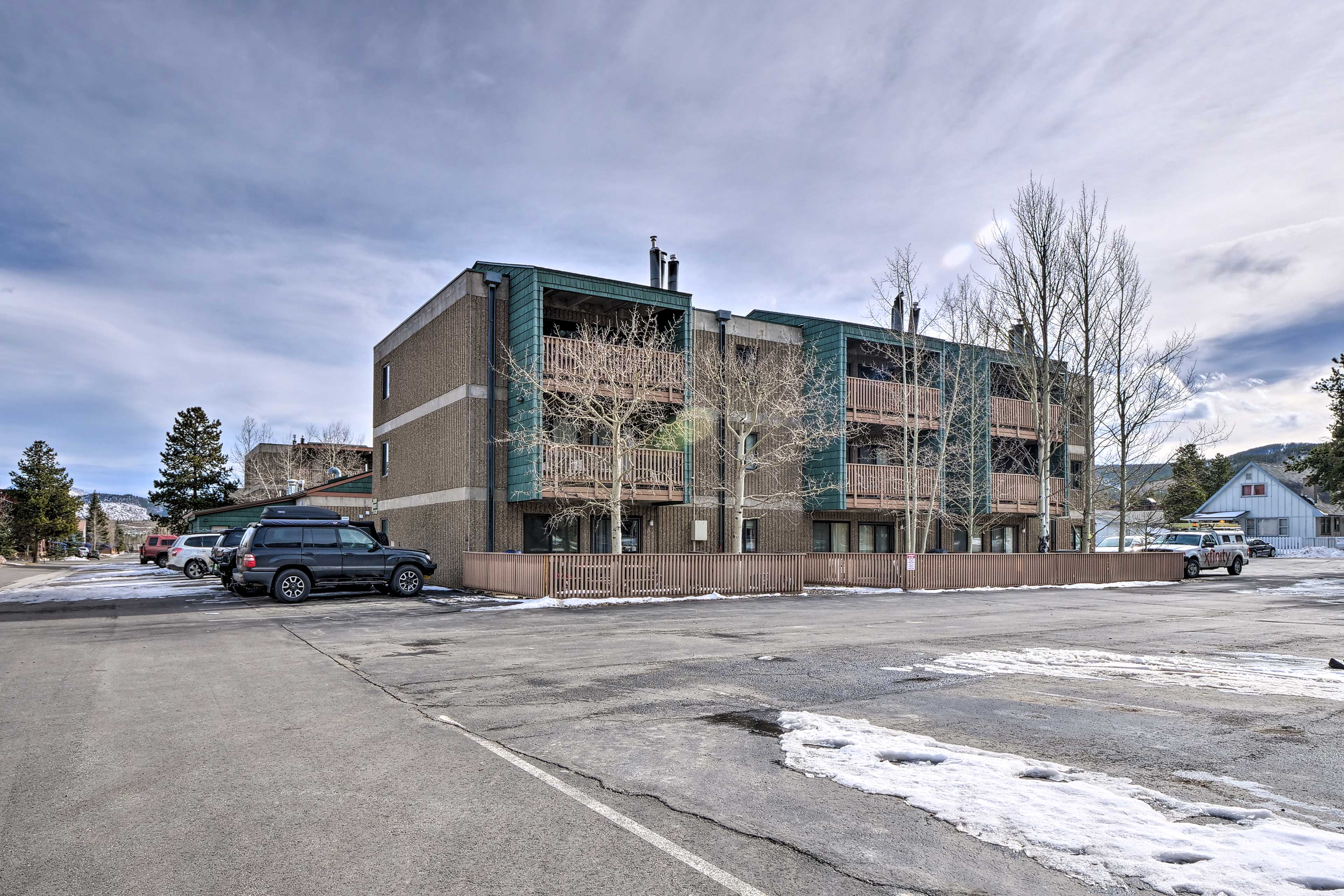 Downtown Frisco Condo 2 Blocks to Main Street! Evolve