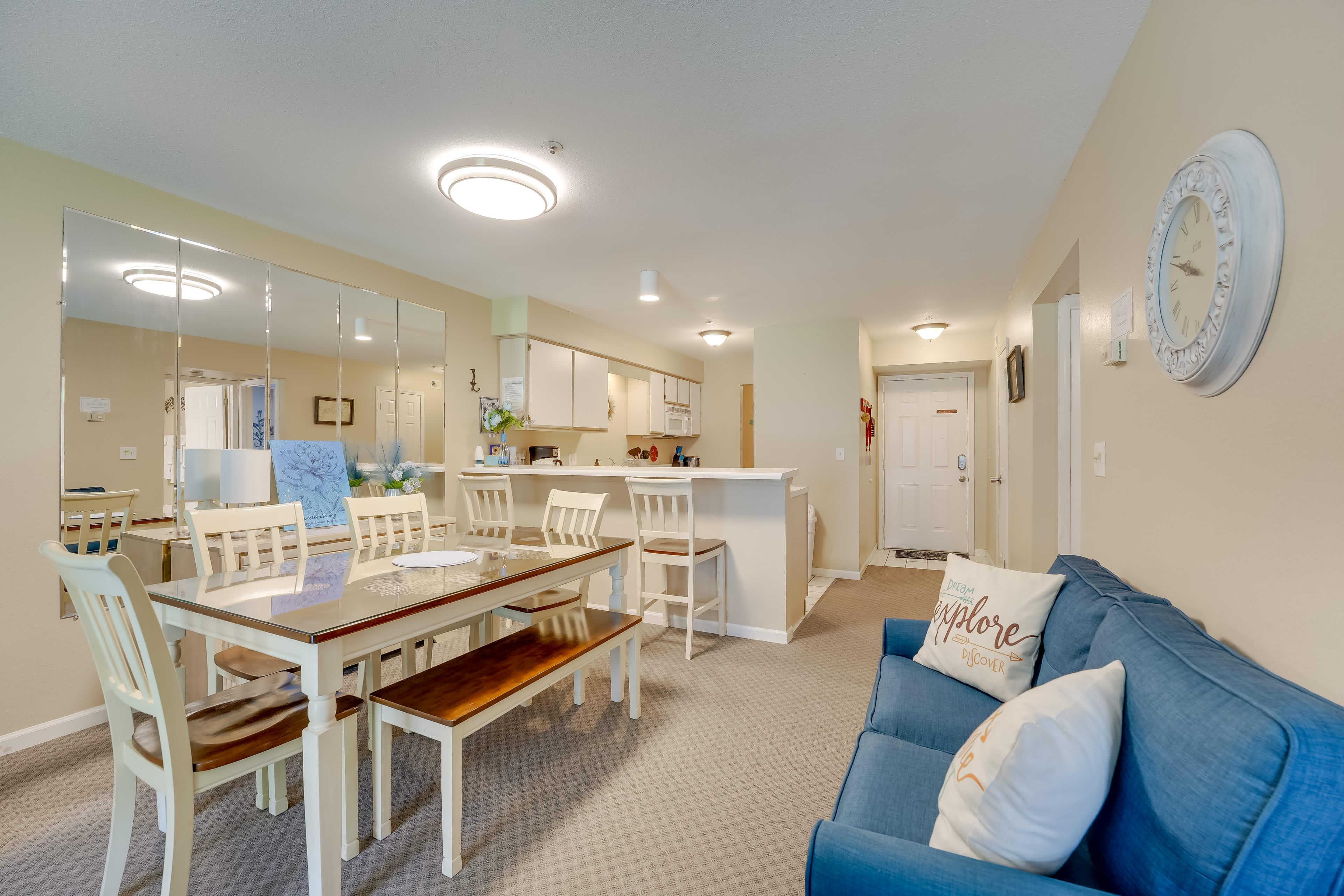 Branson Resort Condo by Lake w/ Pool! Evolve