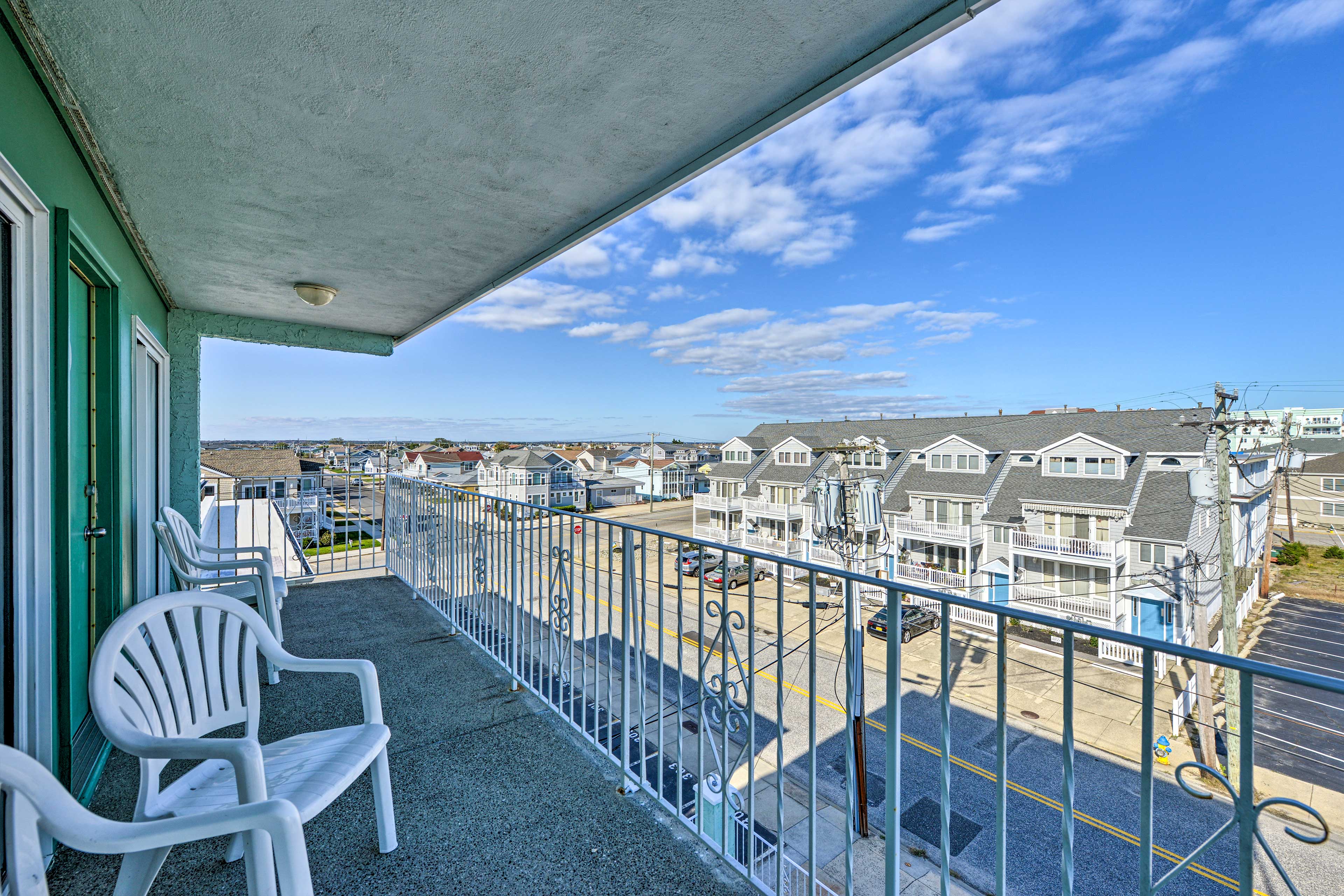 Wildwood Crest Beach Condo Balcony w/ Ocean Views Evolve