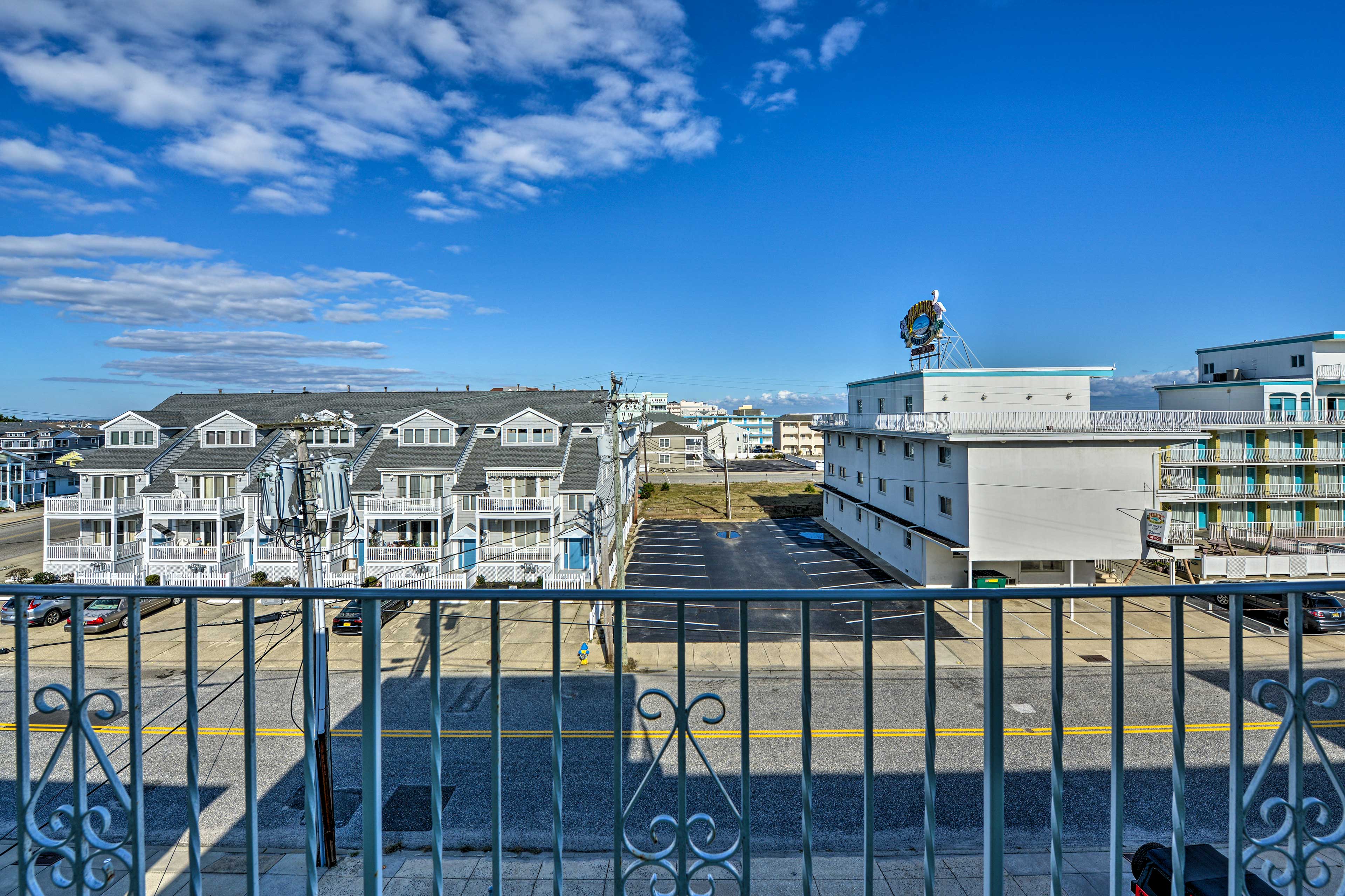 Wildwood Crest Beach Condo Balcony w/ Ocean Views Evolve
