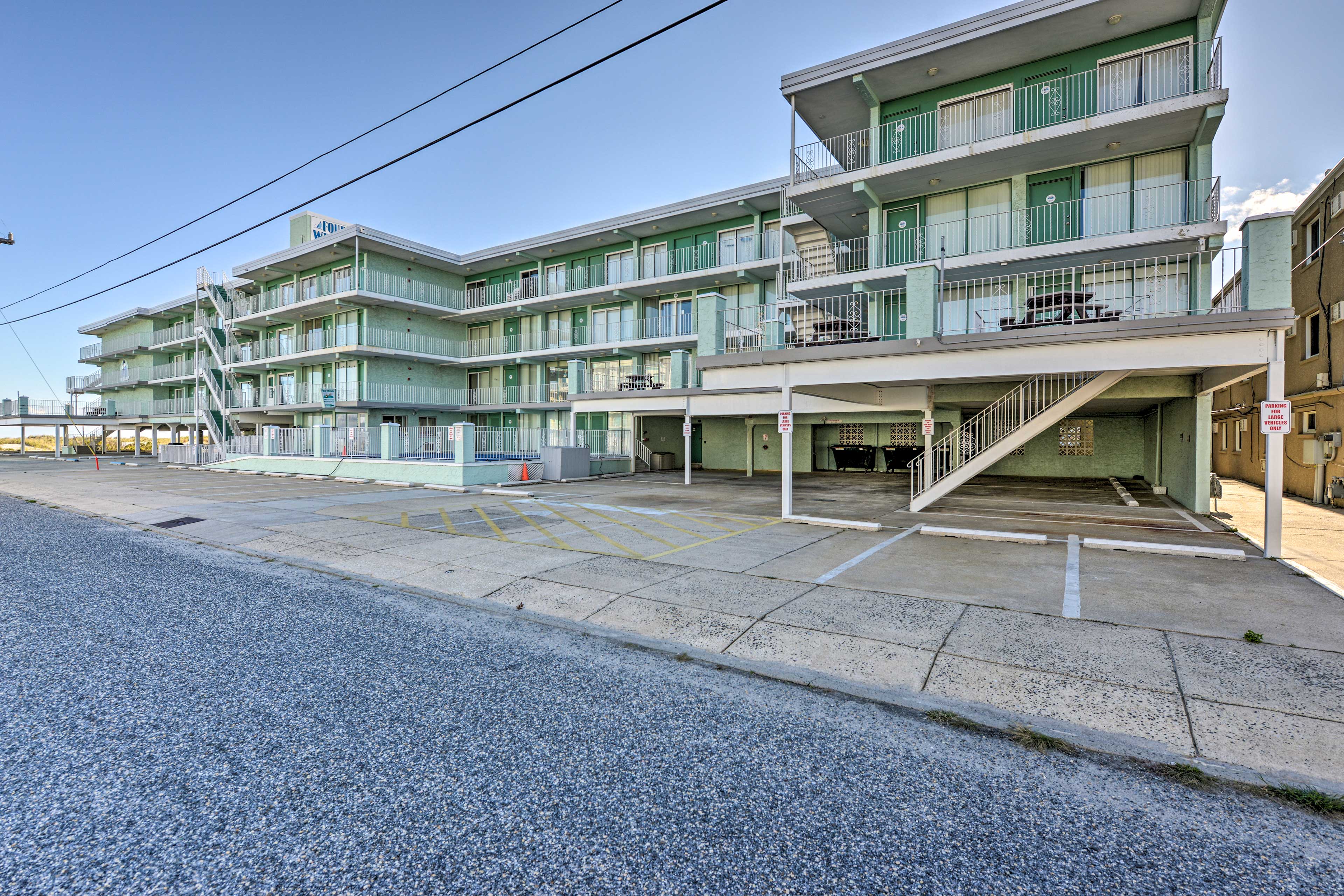 Wildwood Crest Beach Condo Balcony w/ Ocean Views Evolve