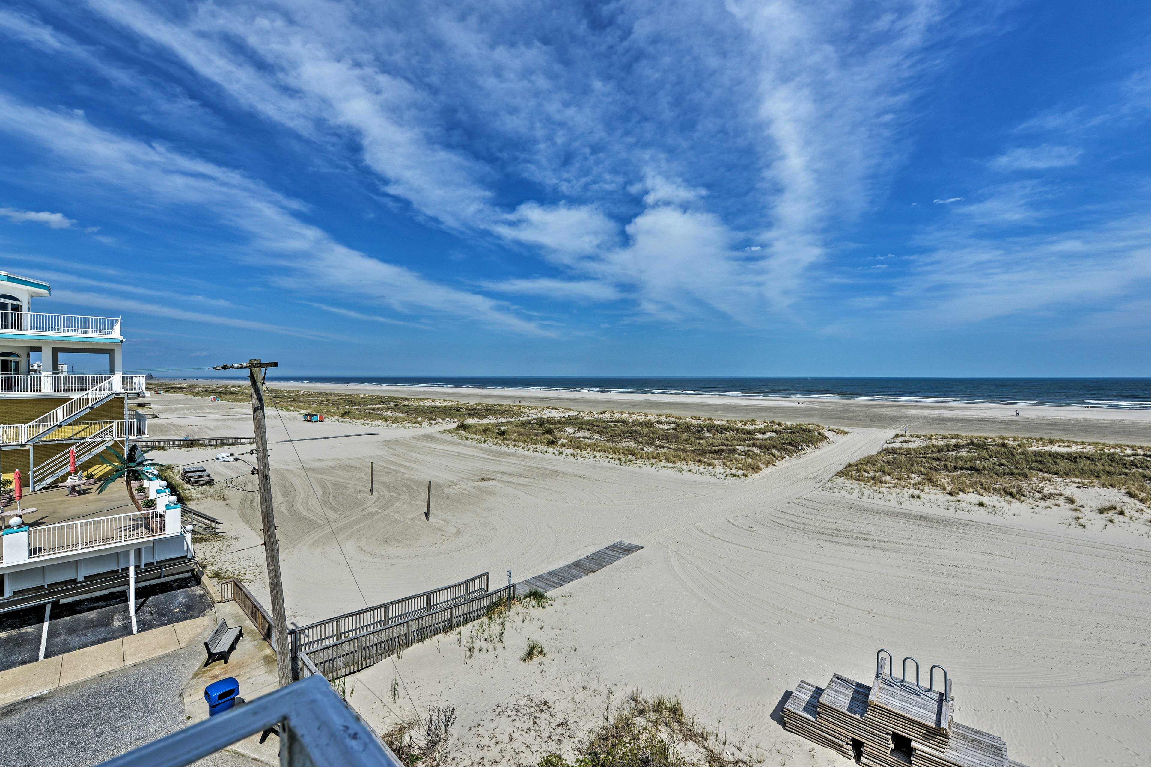 Wildwood Crest Beach Condo Balcony w/ Ocean Views Evolve