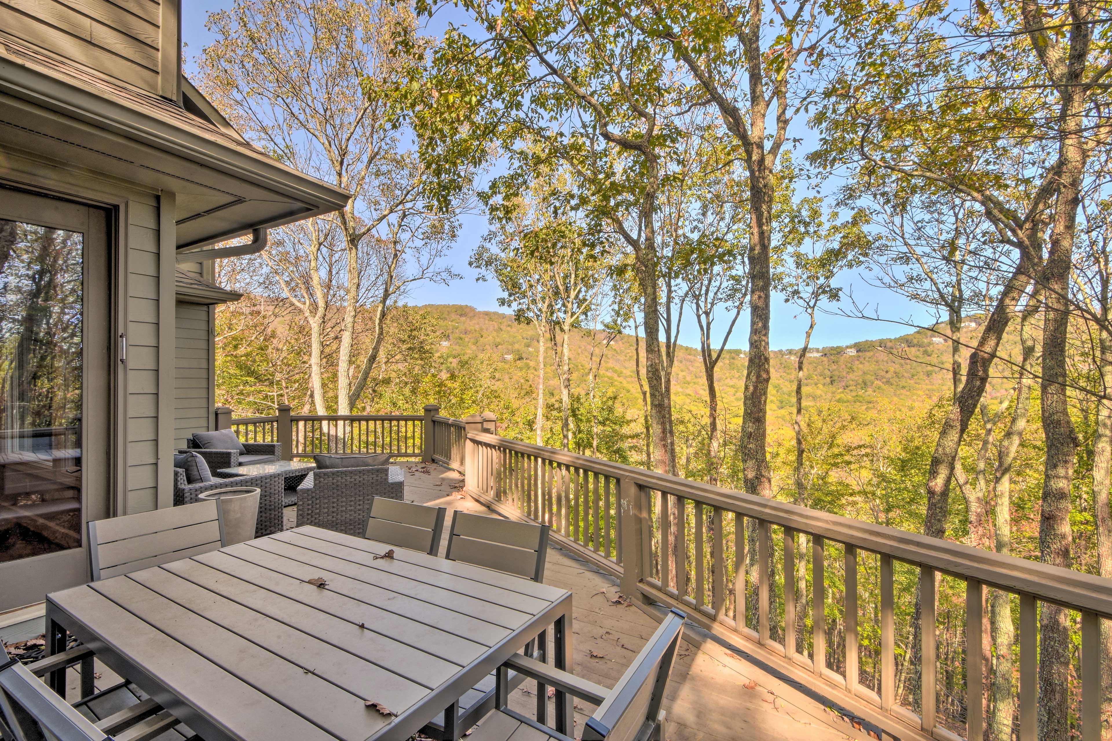 NEW! Big Canoe Resort Home w/ 3 Decks & Mtn Views! Evolve