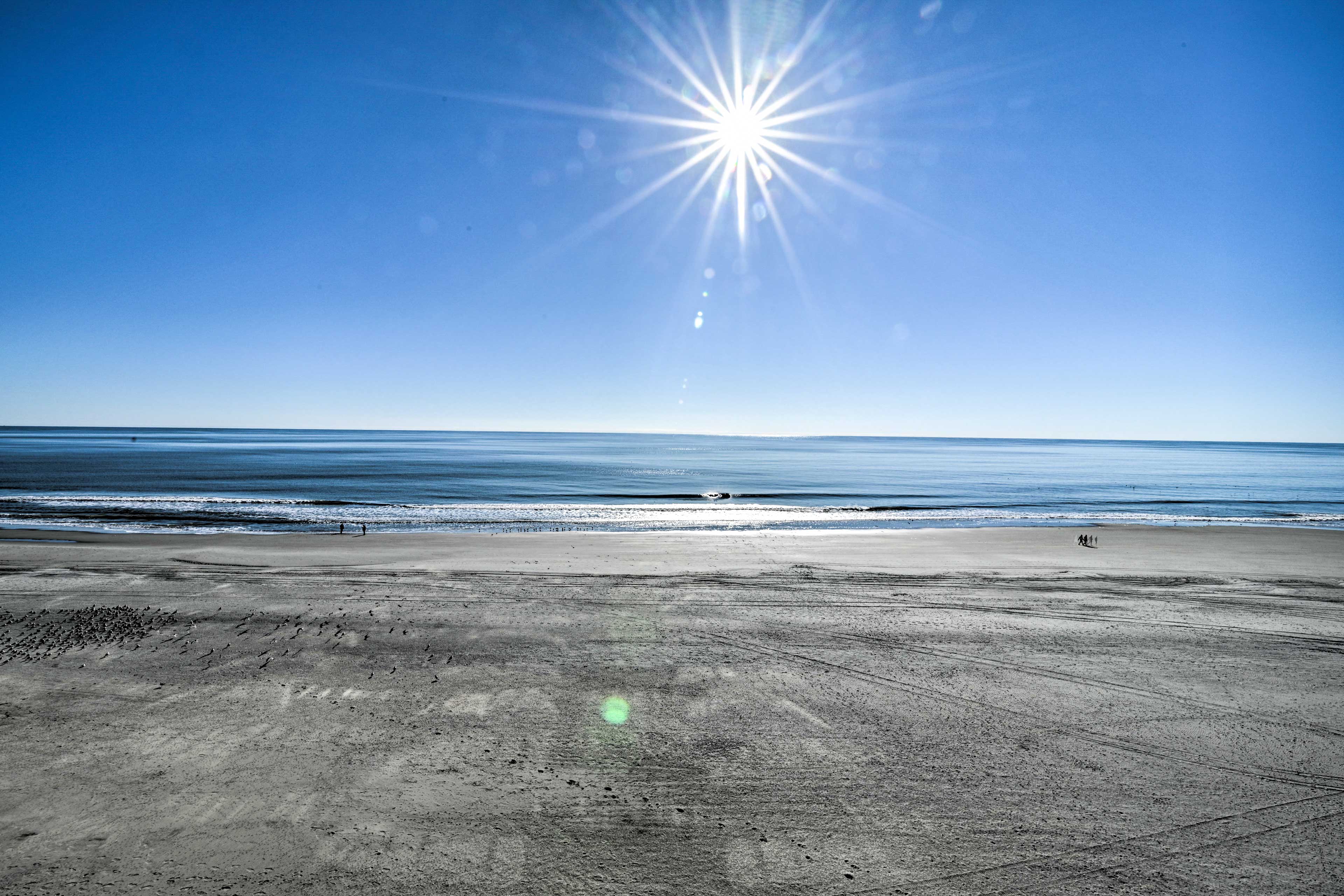 Myrtle Beach Oceanfront Condo with Resort Perks! | Evolve