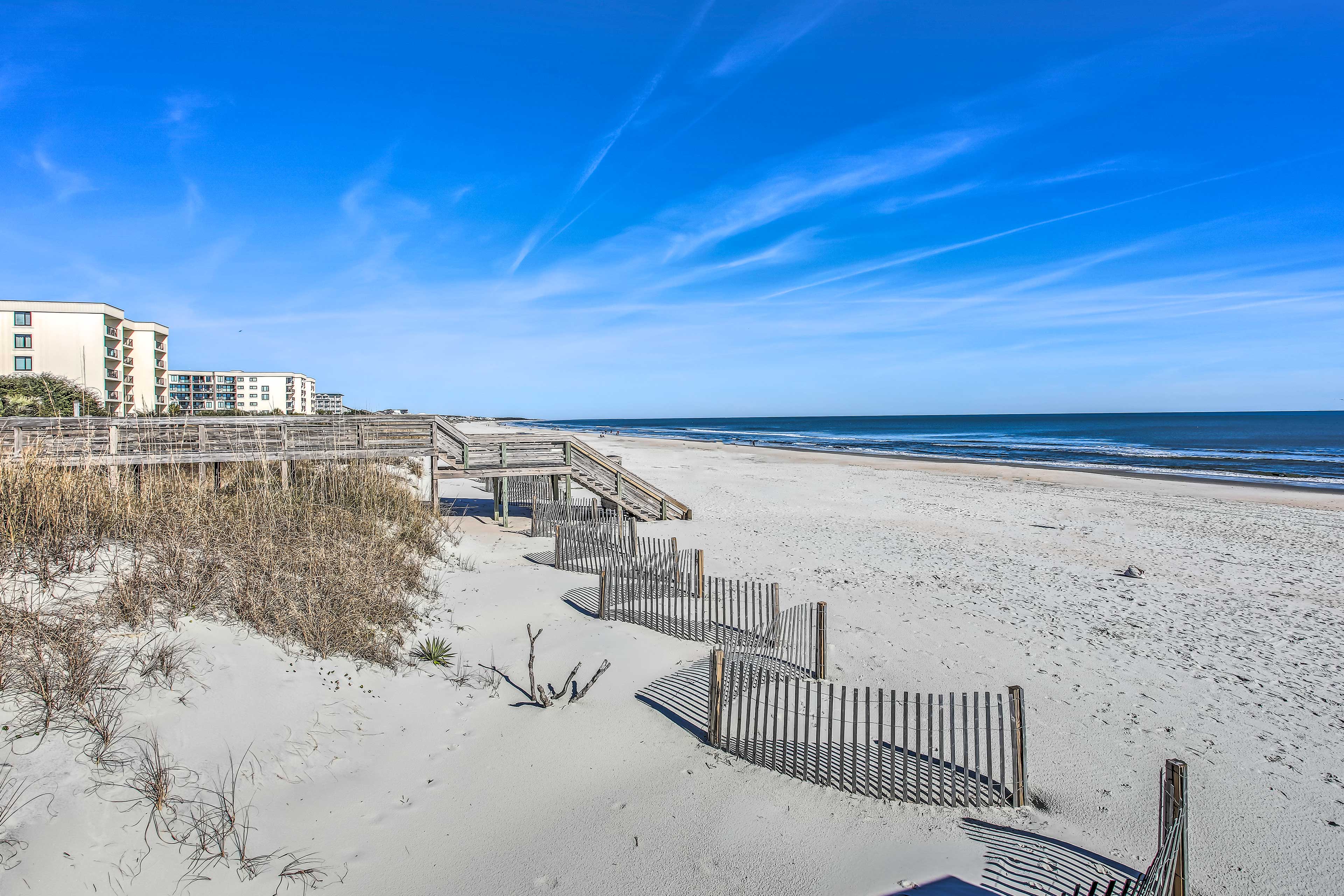 Pawleys Island Condo on 11th Hole w/ Resort Perks Evolve