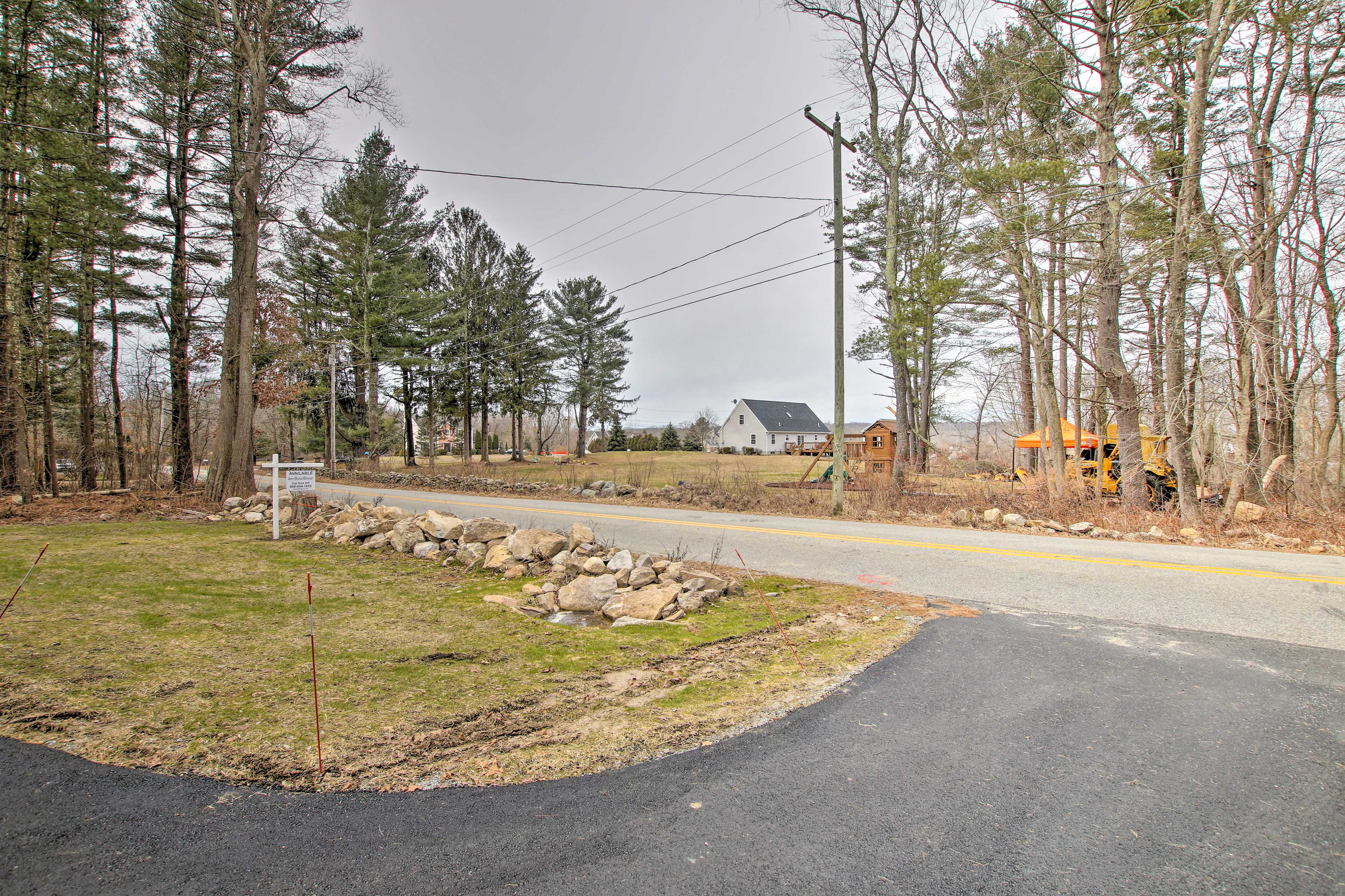 PetFriendly Lebanon House w/ Lake Access! Evolve