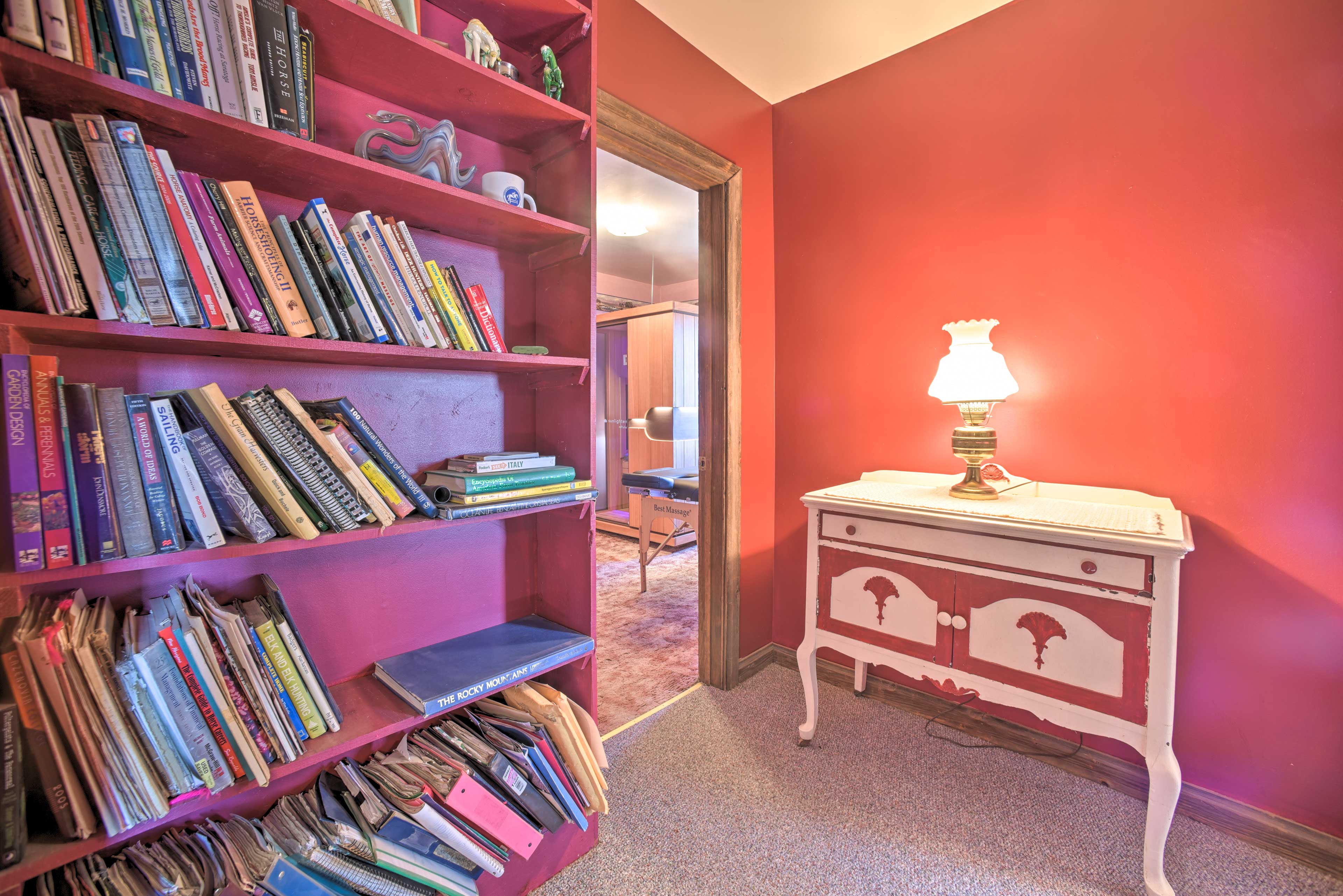 Country Escape w/ Sauna, 10 Mi to Cooperstown Richfield Springs, NY