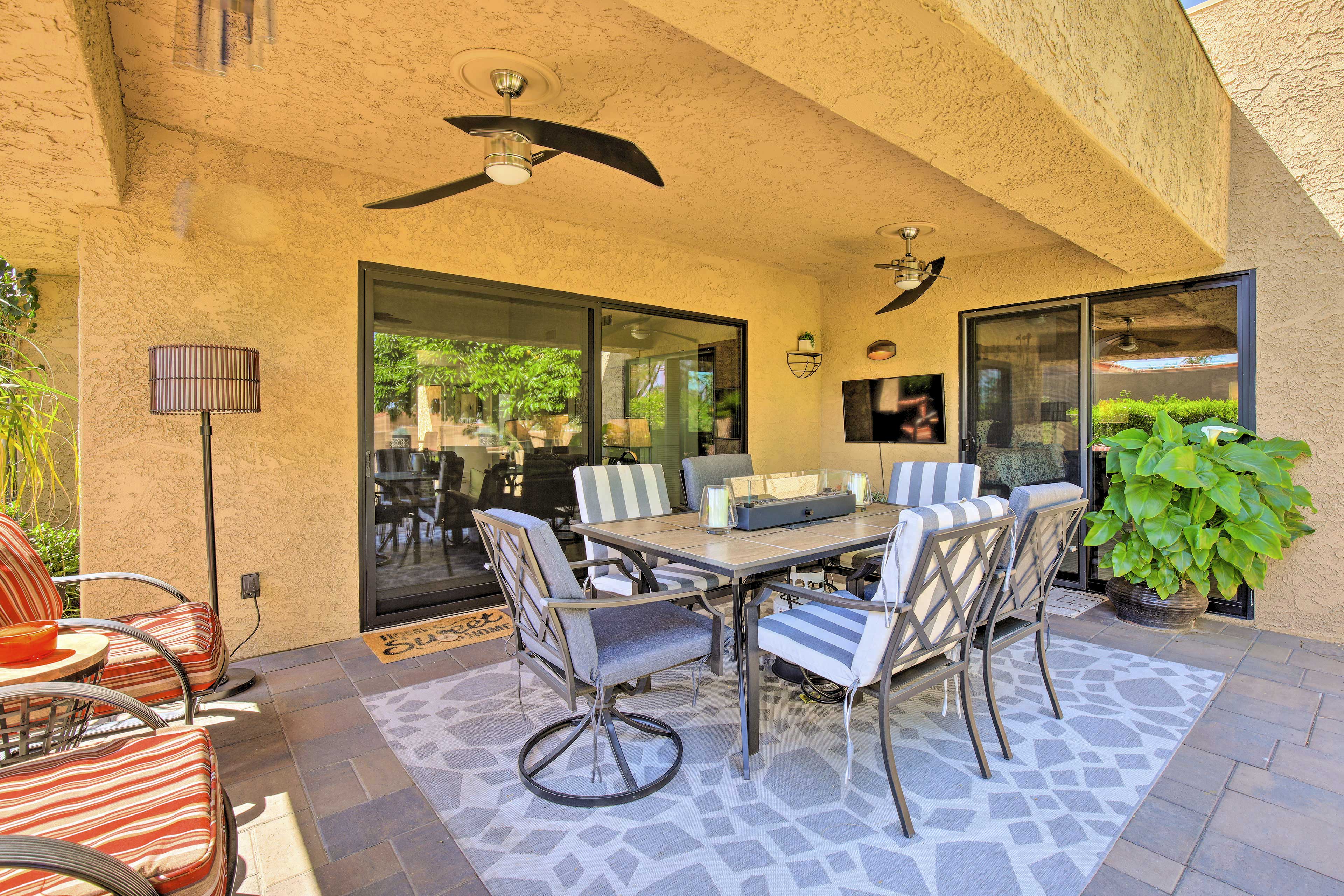 Contemporary Palm Desert Condo w/ Courtyard! Evolve