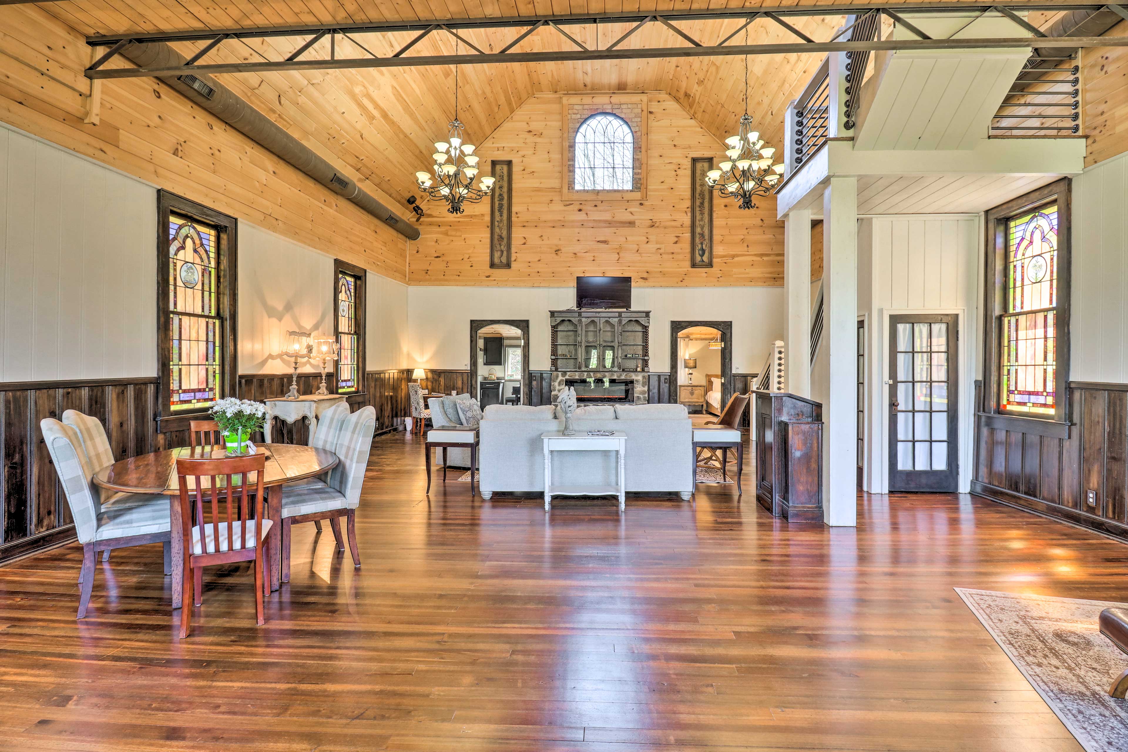 ‘Iron Duff Chapel’ Unique Escape w/ Mtn Views! Waynesville, NC Evolve