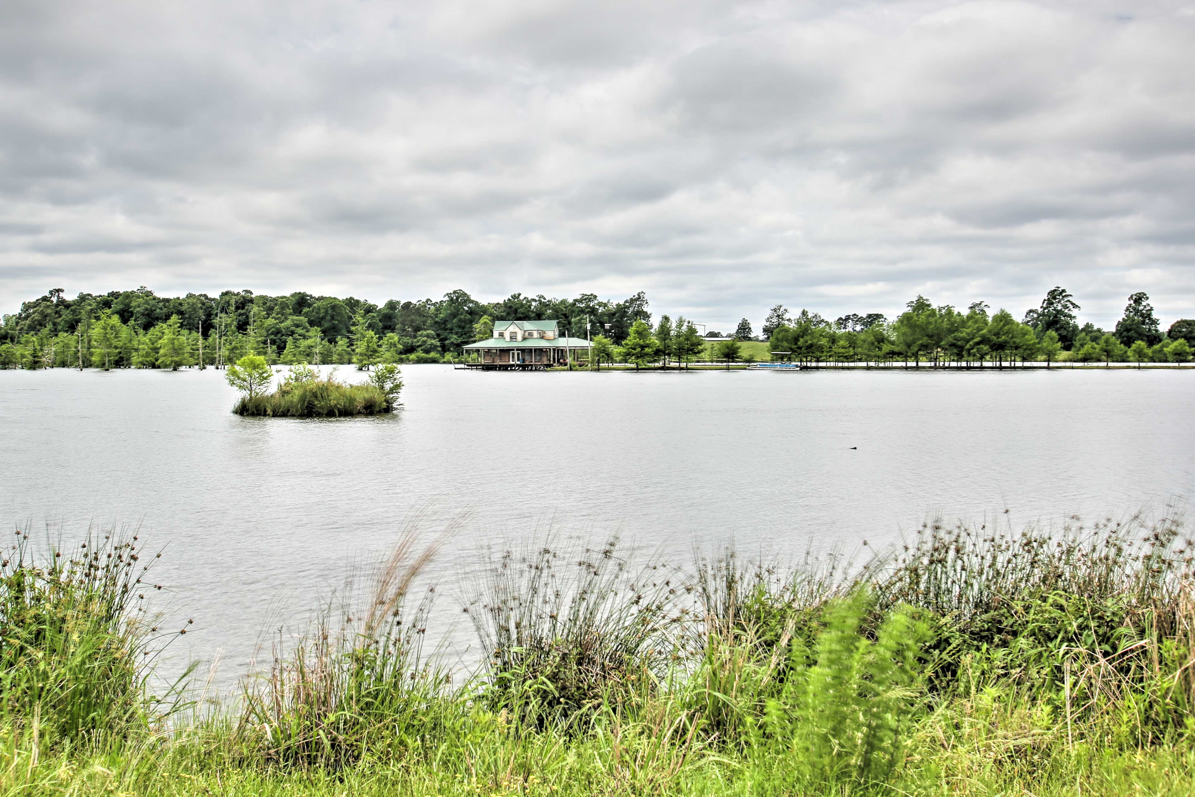 Secluded Angler's Haven Boat + Fish! Rosston, AR Evolve