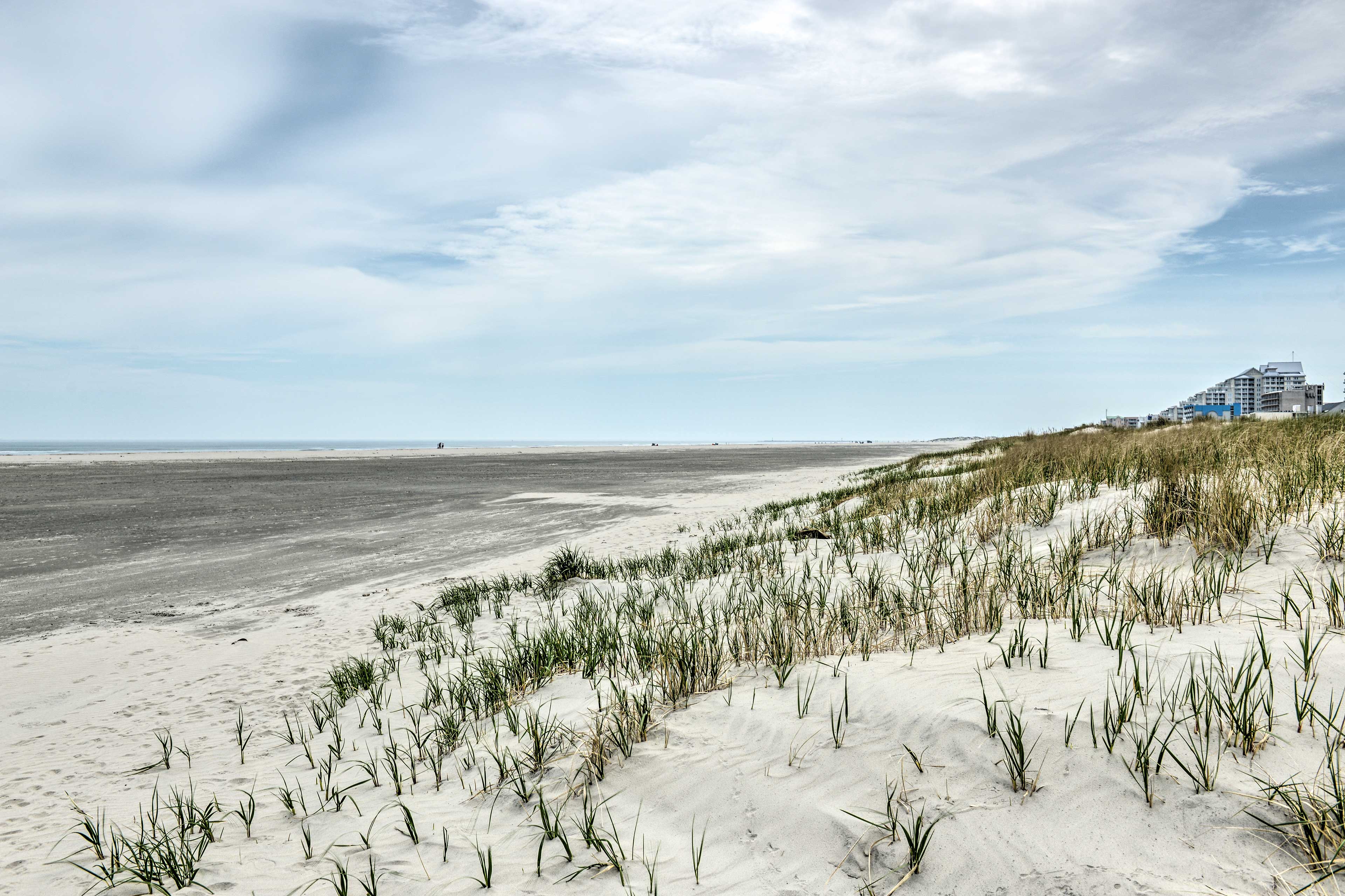 Oceanfront Condo w/ Pool on Wildwood Crest Beach! Evolve