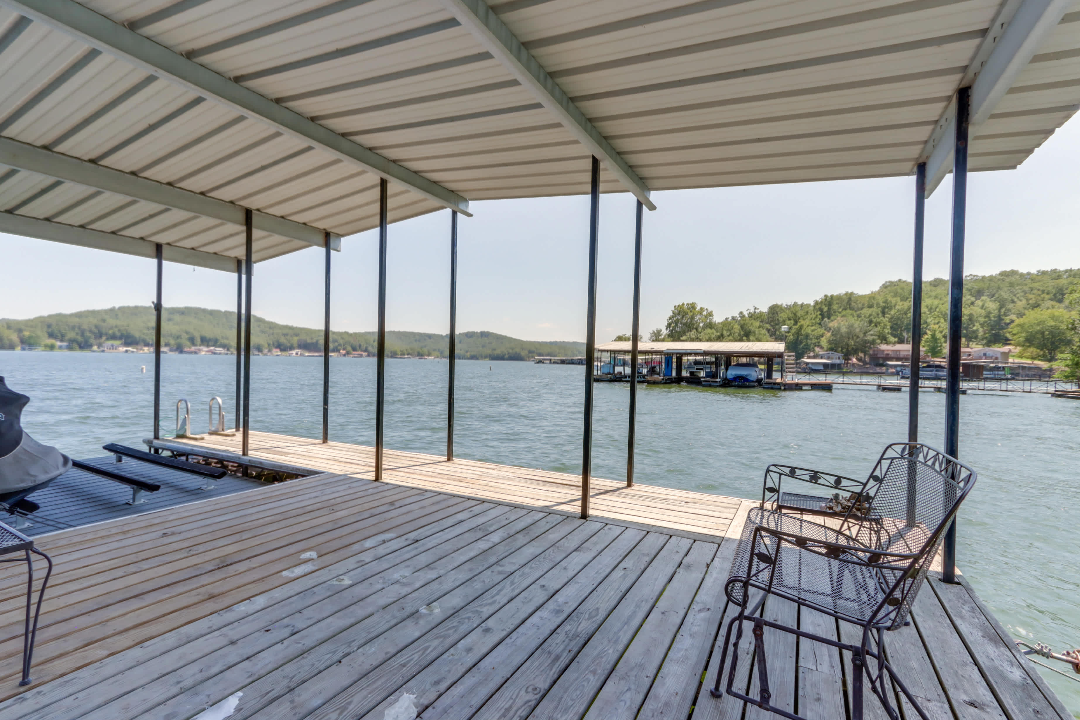 Contemporary Lakeside Haven w/ Dock & Hot Tub Camdenton, MO Evolve